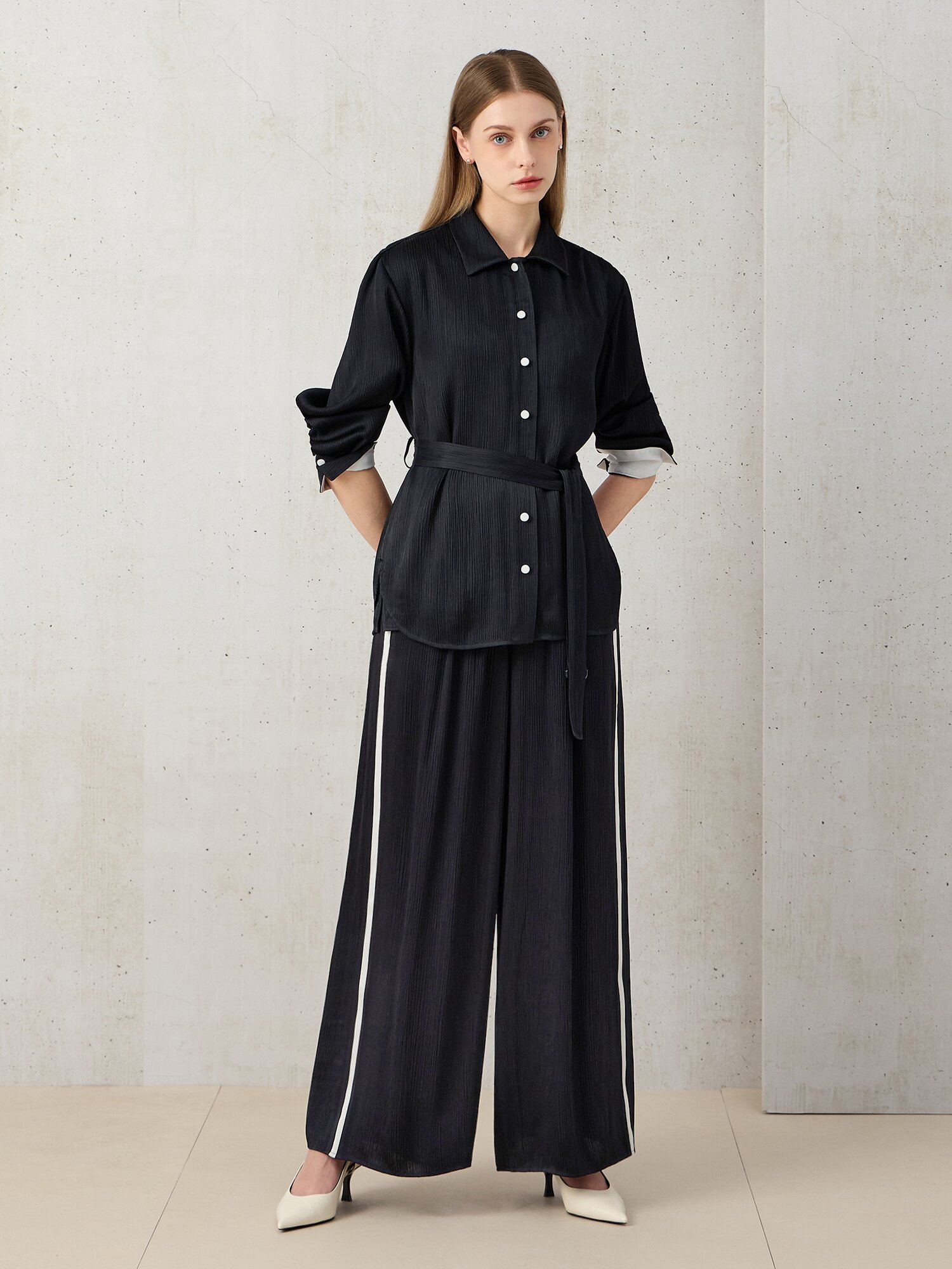 플리츠 배색 라인 와이드 밴딩 팬츠 (DARK NAVY)