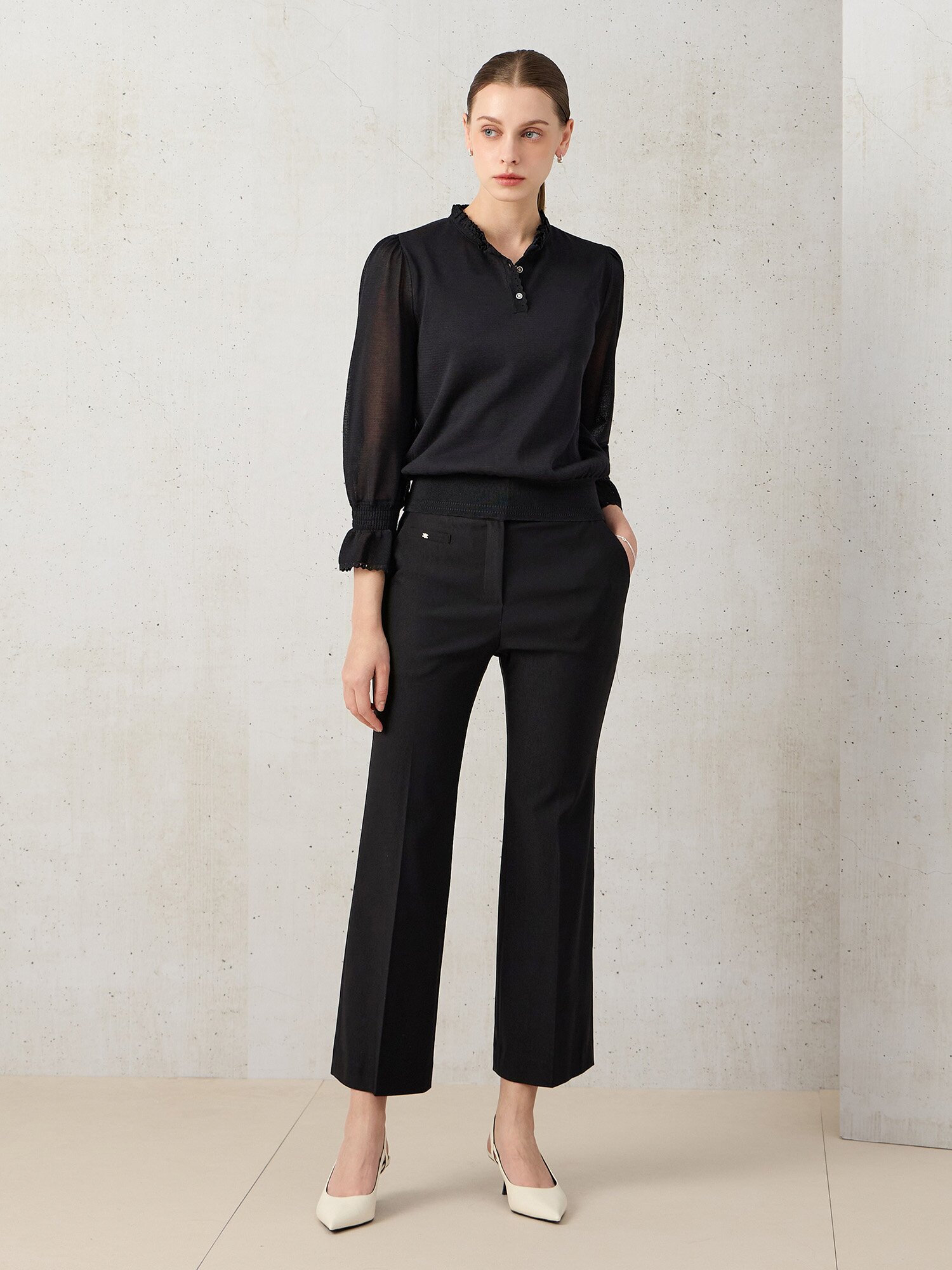 메시 프릴넥 벨 커프스 풀오버 (BLACK)