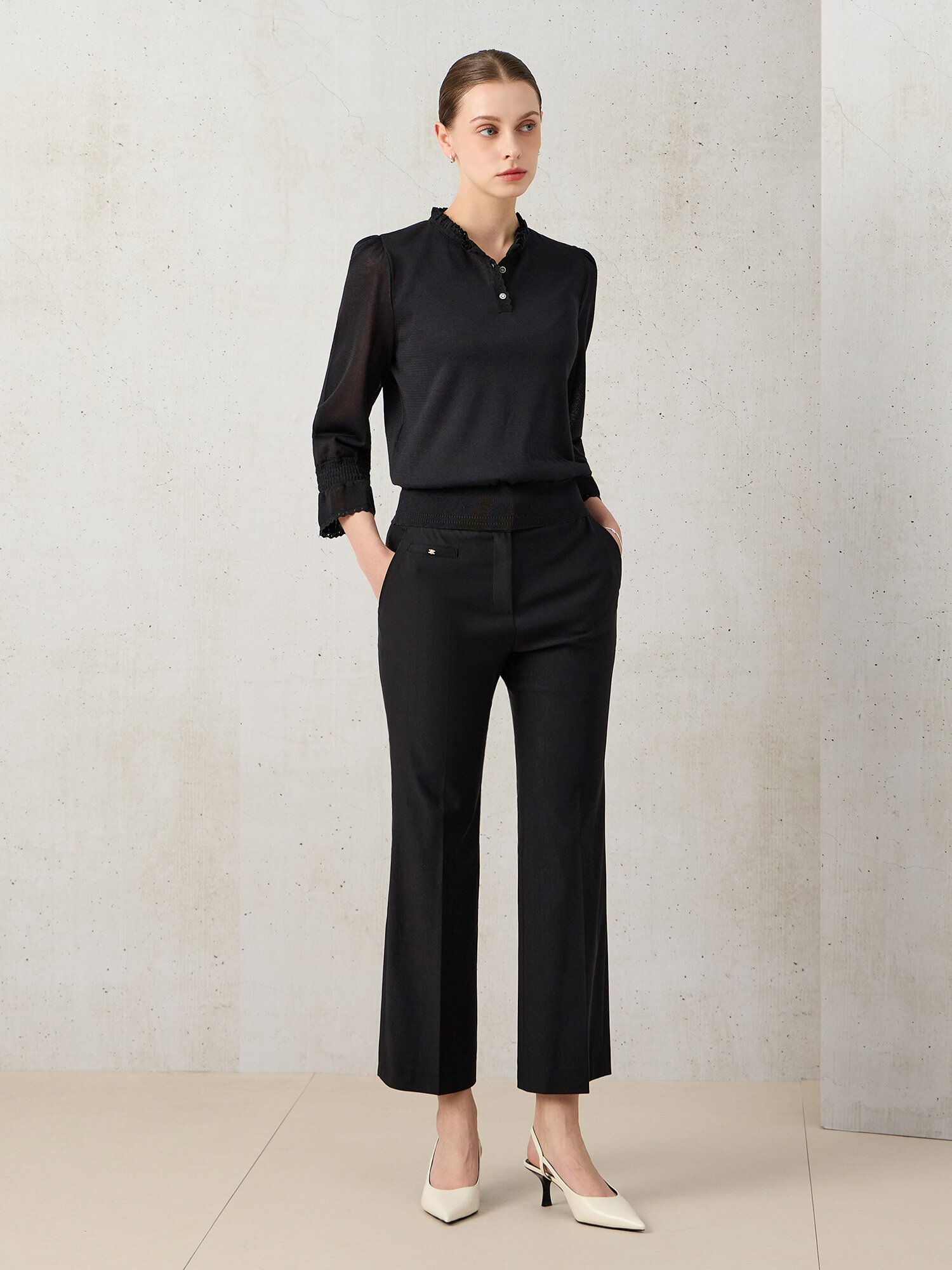 메시 프릴넥 벨 커프스 풀오버 (BLACK)