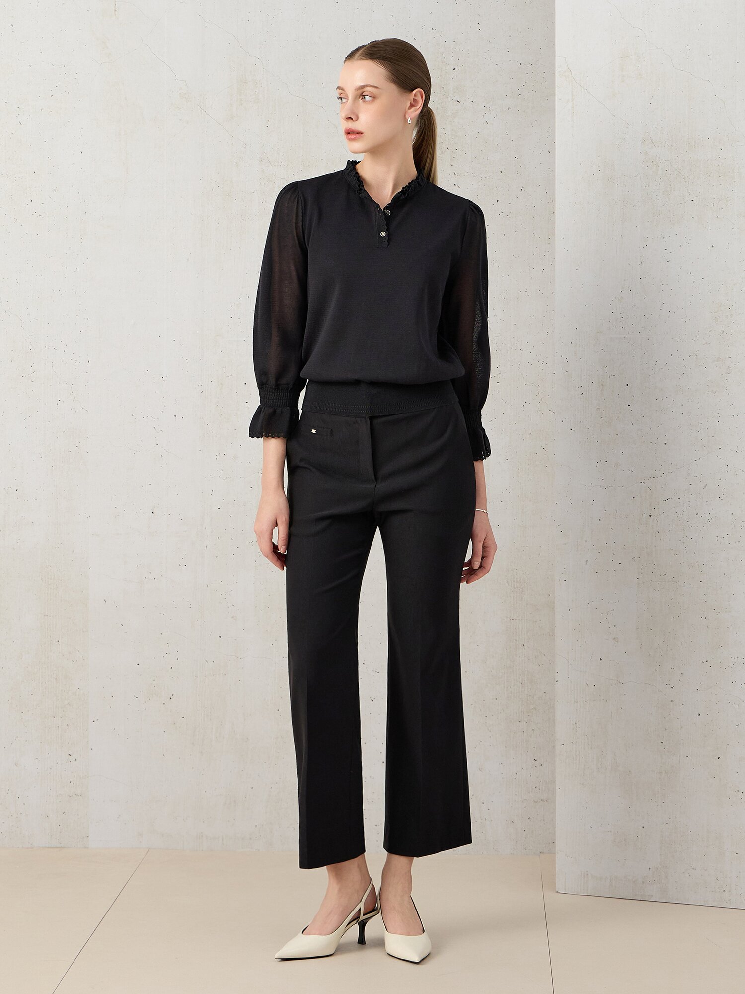 메시 프릴넥 벨 커프스 풀오버 (BLACK)