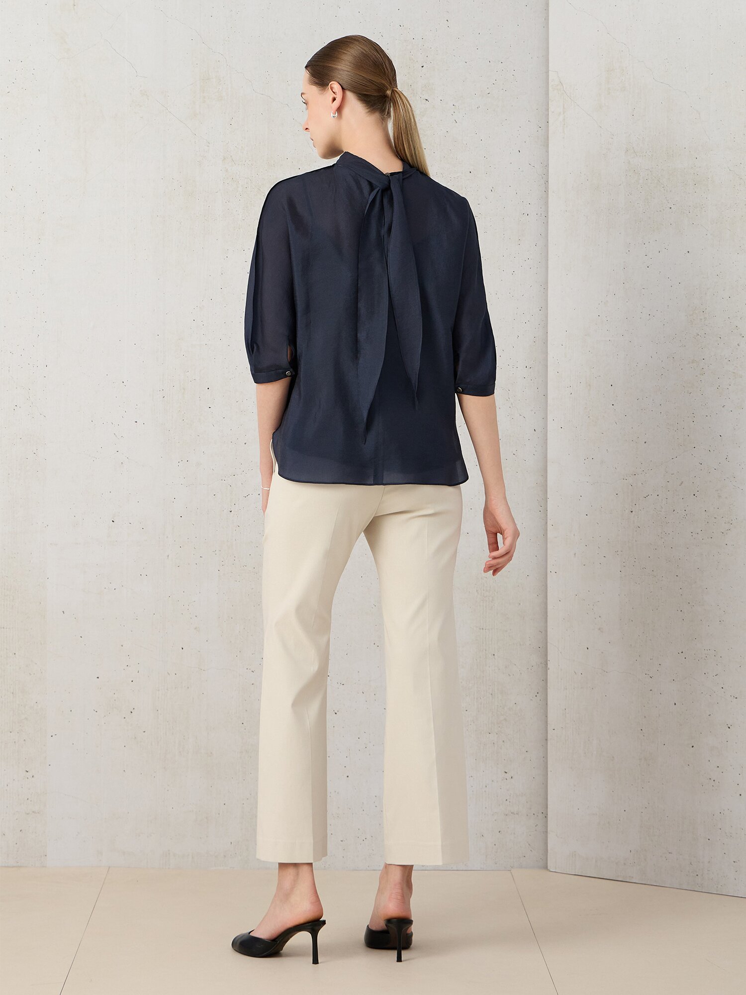 시폰 백 타이 미드 슬리브 블라우스 (DARK NAVY)
