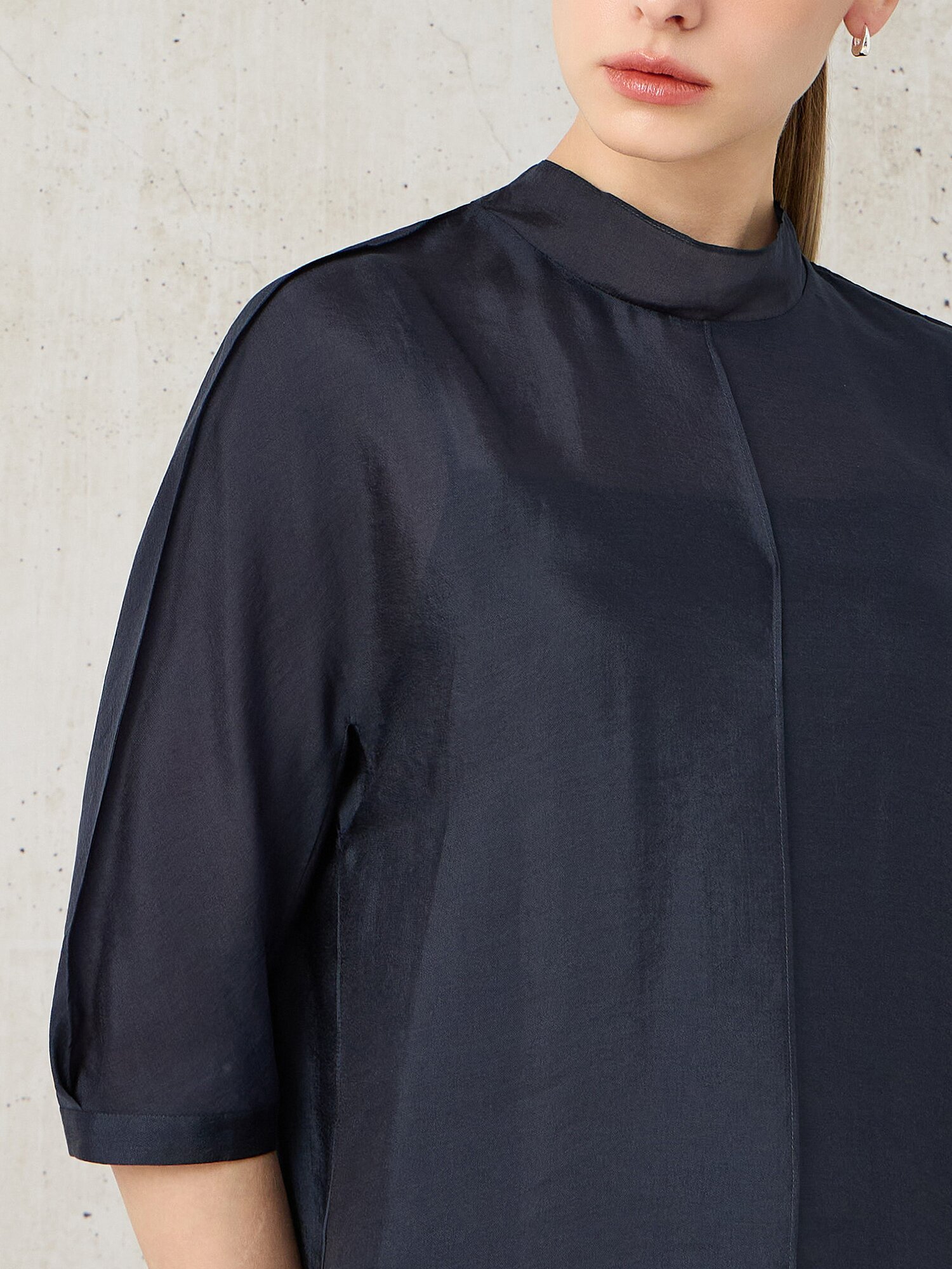 시폰 백 타이 미드 슬리브 블라우스 (DARK NAVY)