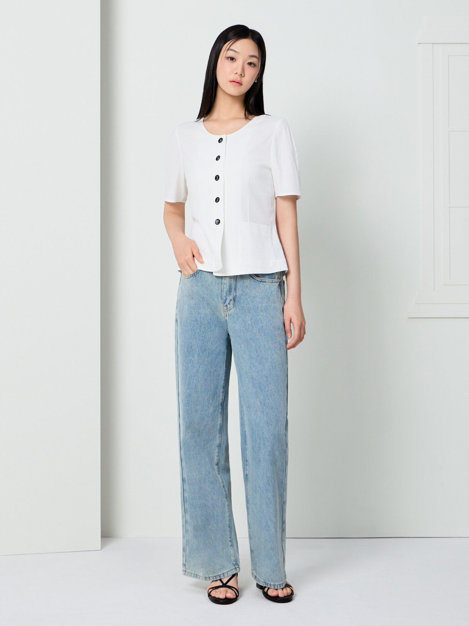 포켓 하프 슬리브 라운드넥 재킷 (WHITE)