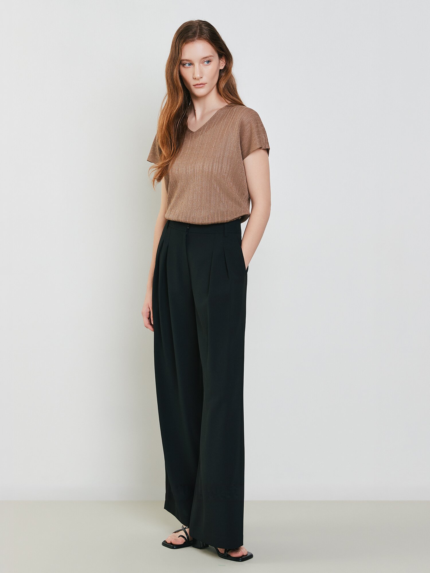 시스루 브이넥 풀오버 니트 (LIGHT BROWN)