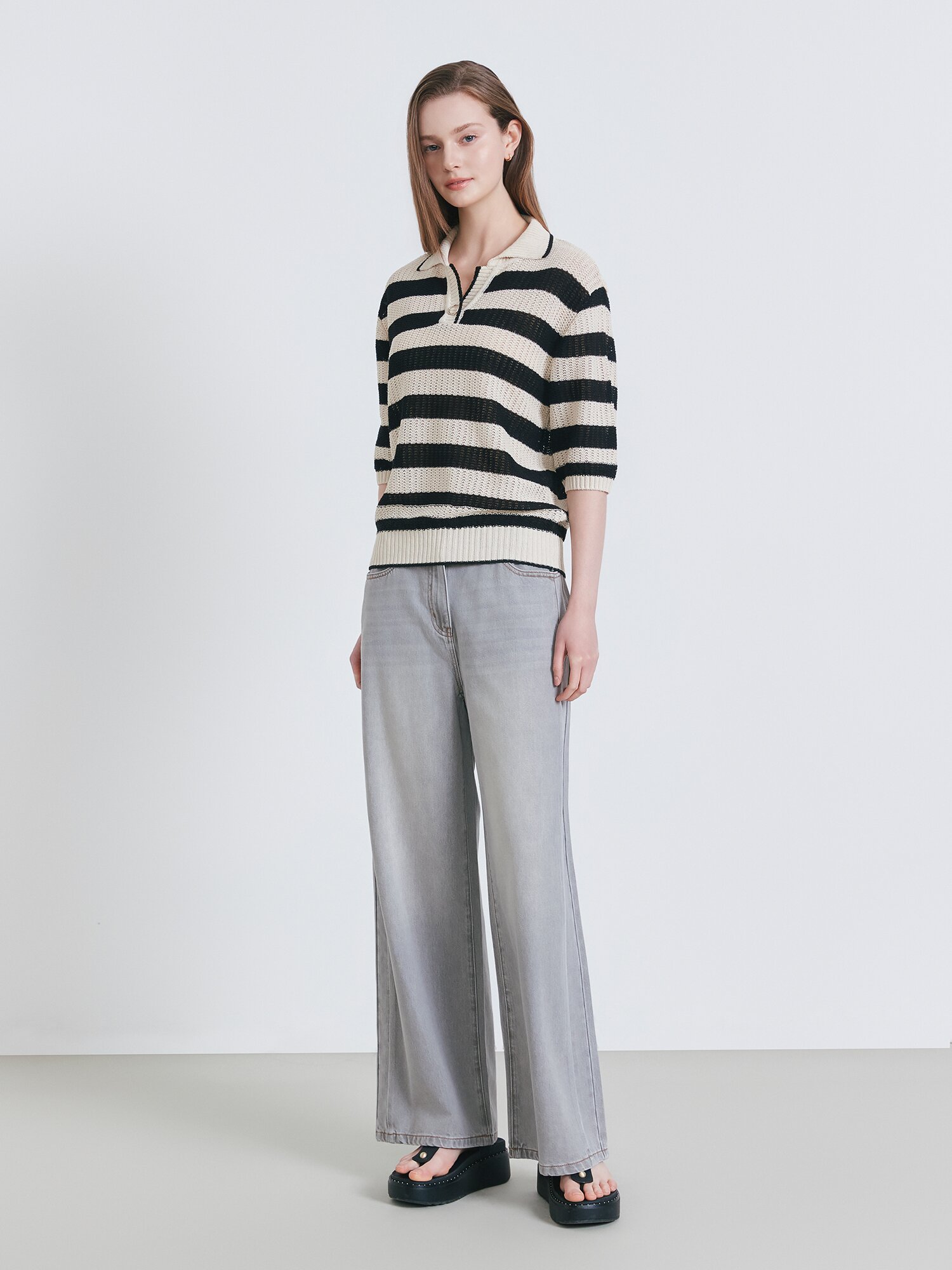 스트라이프 슬릿 칼라 풀오버 니트 (STRIPE BLACK)