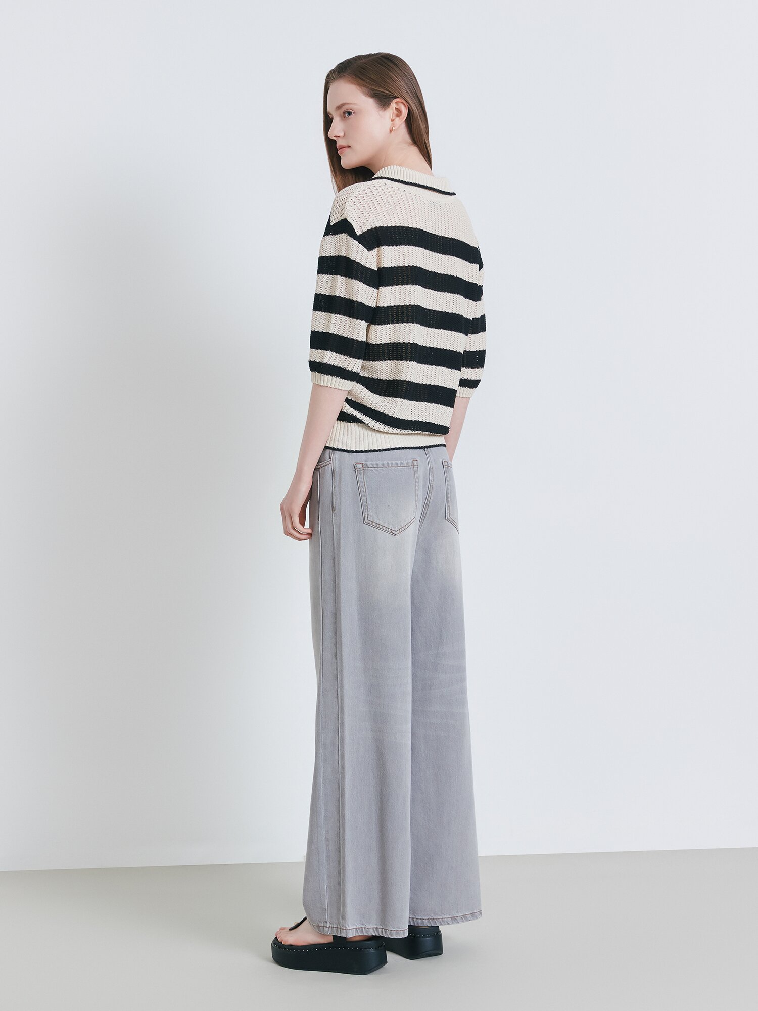 스트라이프 슬릿 칼라 풀오버 니트 (STRIPE BLACK)