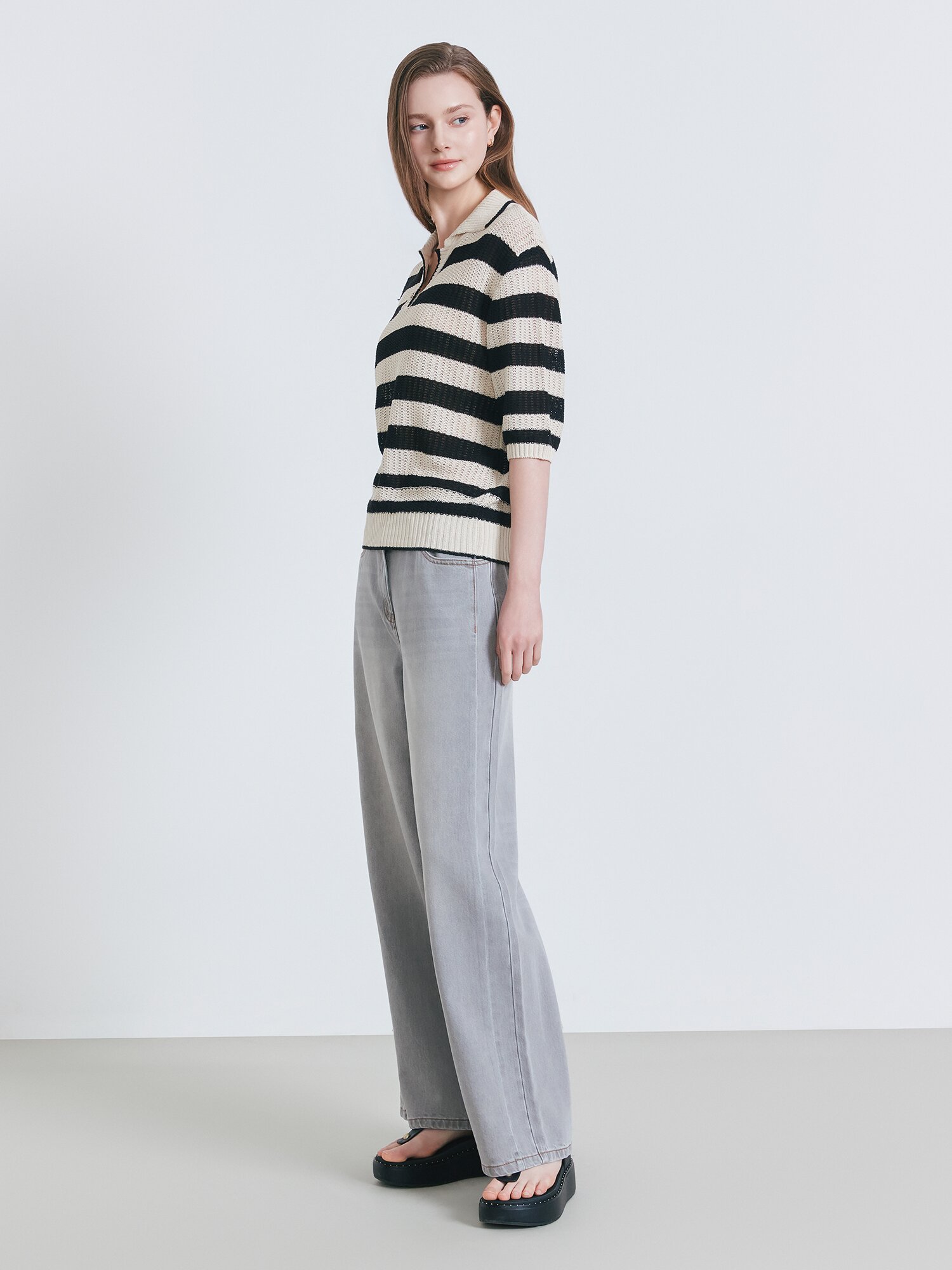스트라이프 슬릿 칼라 풀오버 니트 (STRIPE BLACK)