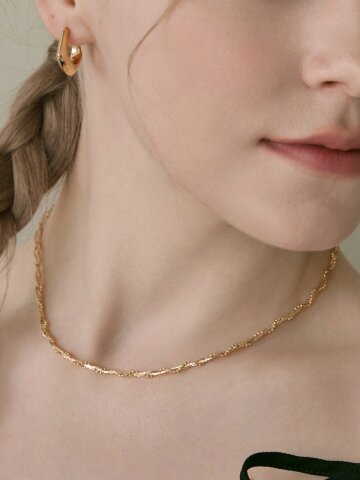 (18K Gold Plated) Flow Texture Necklace