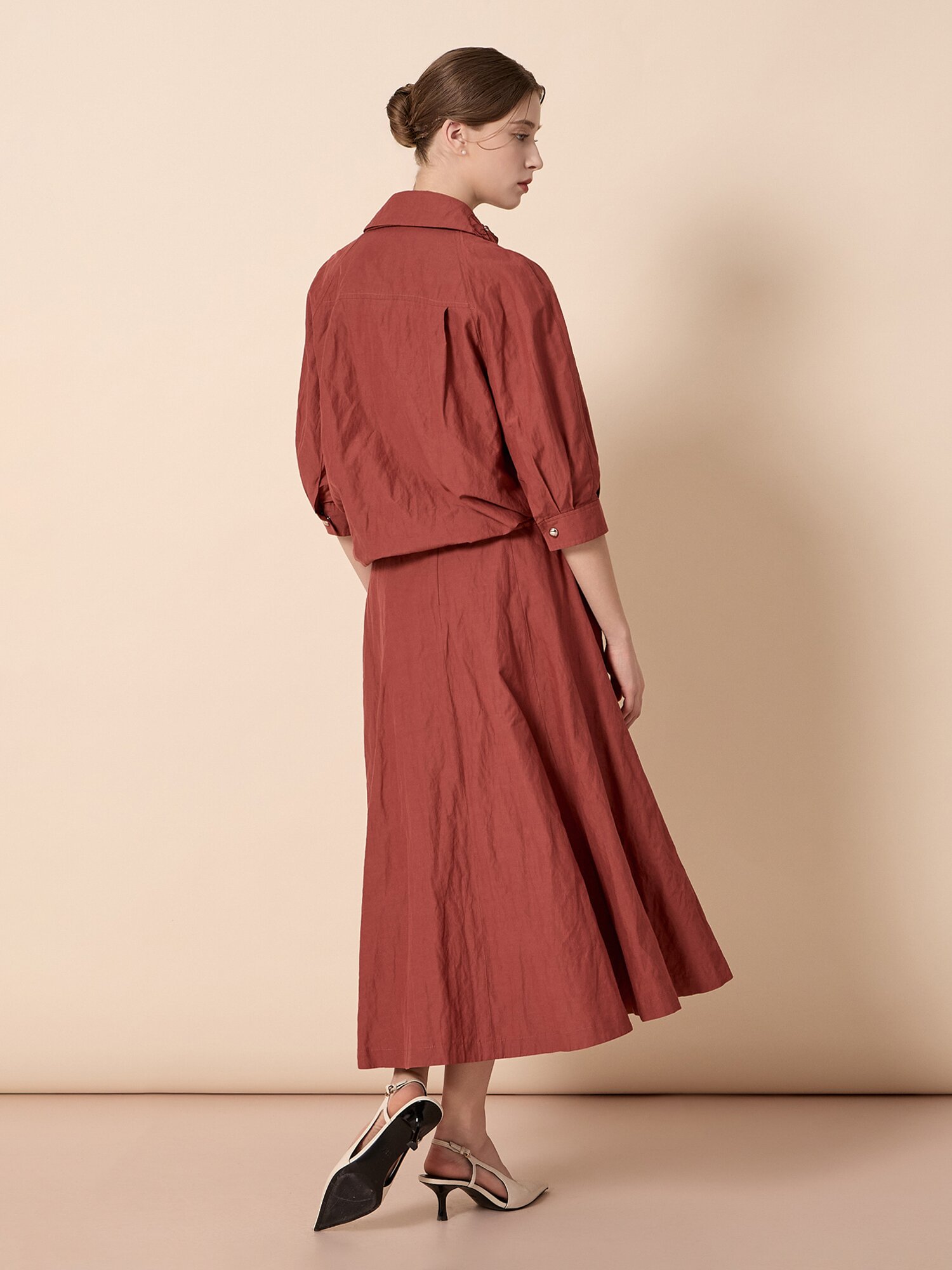 플라워 카라 미디 슬리브 집업 재킷 (BRICK)