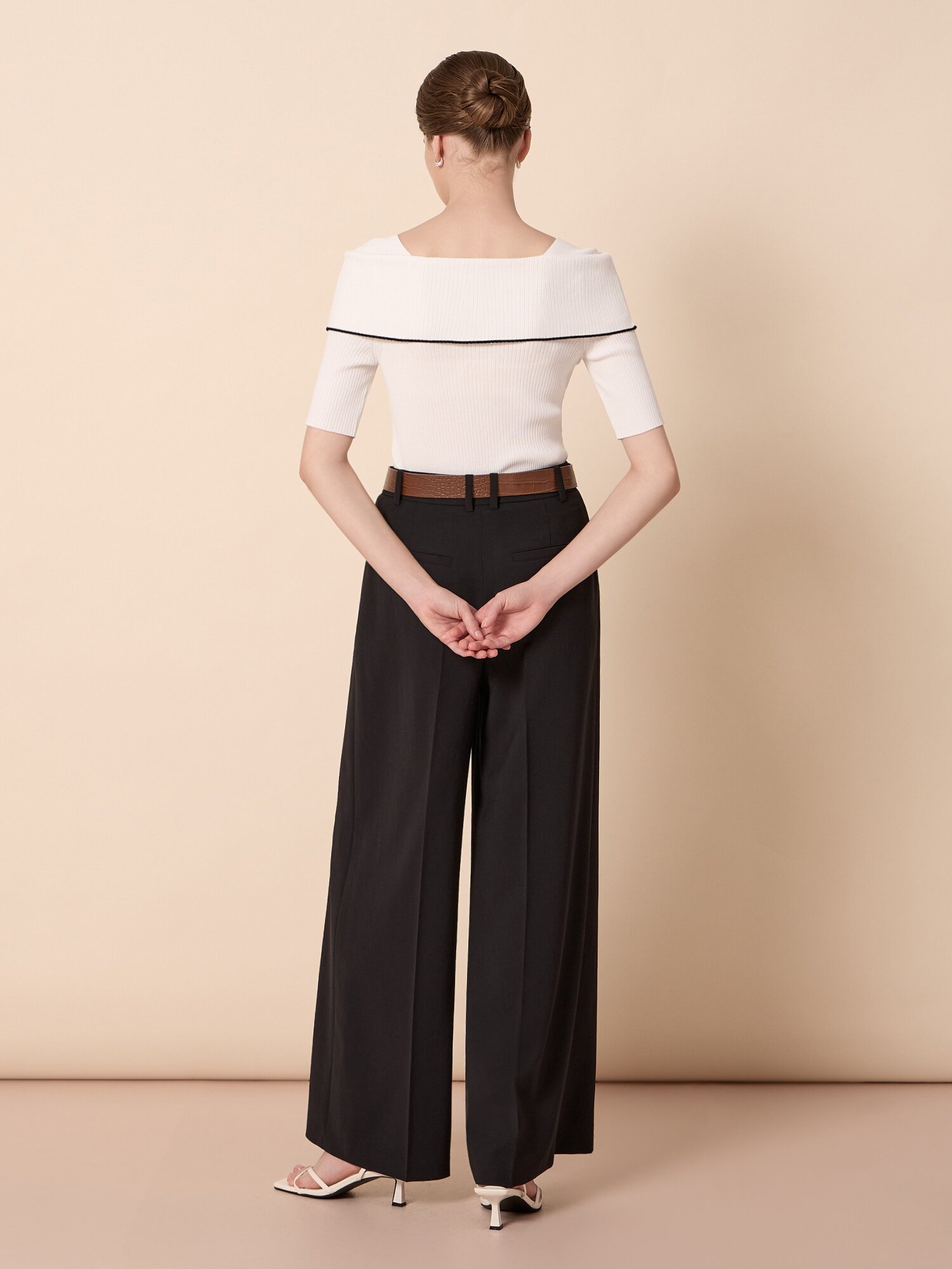 골지 오프 숄더 배색 풀오버 니트 (WHITE)