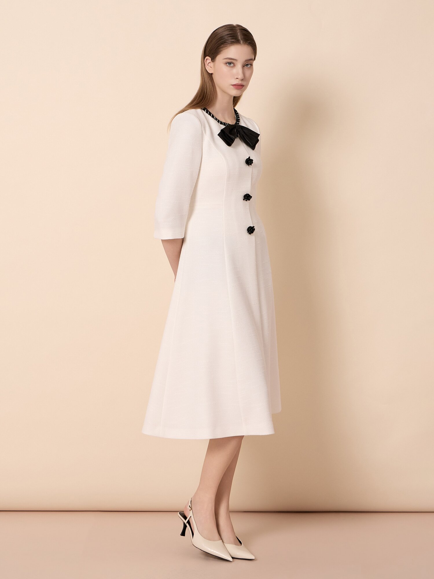 트위드 버튼 포인트 롱 원피스 (WHITE)