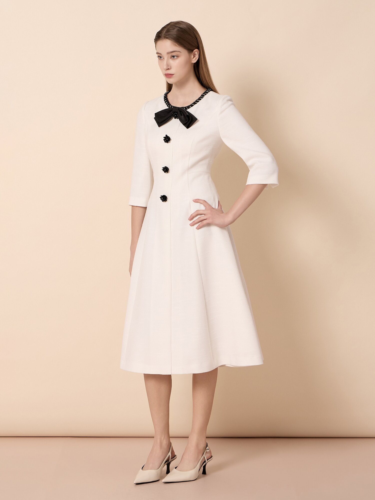 트위드 버튼 포인트 롱 원피스 (WHITE)