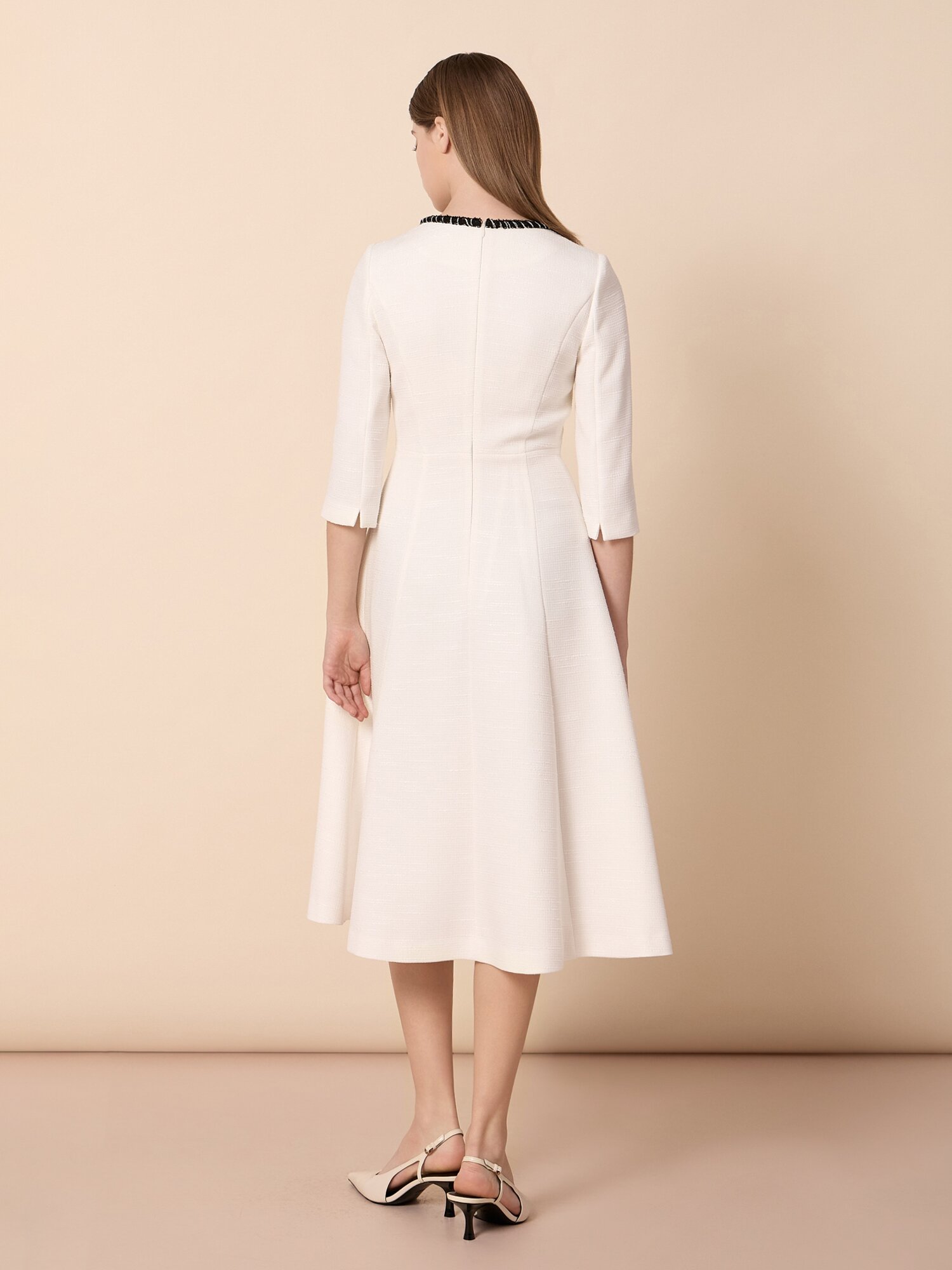 트위드 버튼 포인트 롱 원피스 (WHITE)