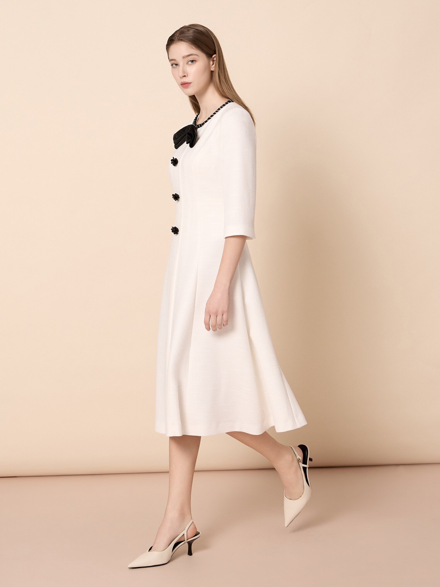 트위드 버튼 포인트 롱 원피스 (WHITE)