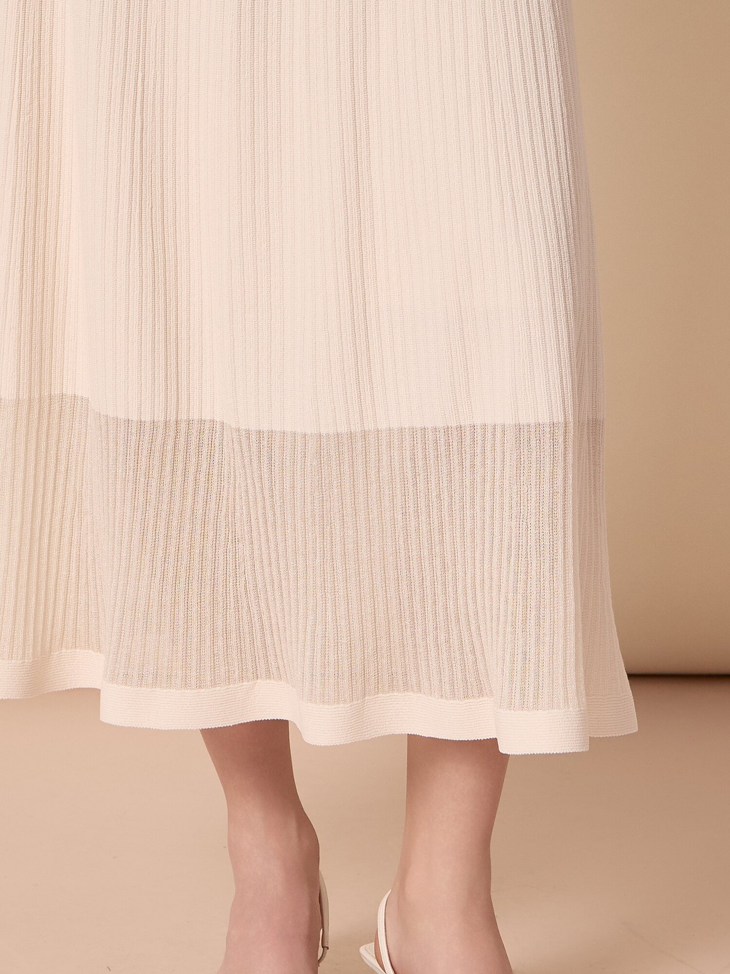니트 플레어 밴딩 롱 스커트 (BEIGE)