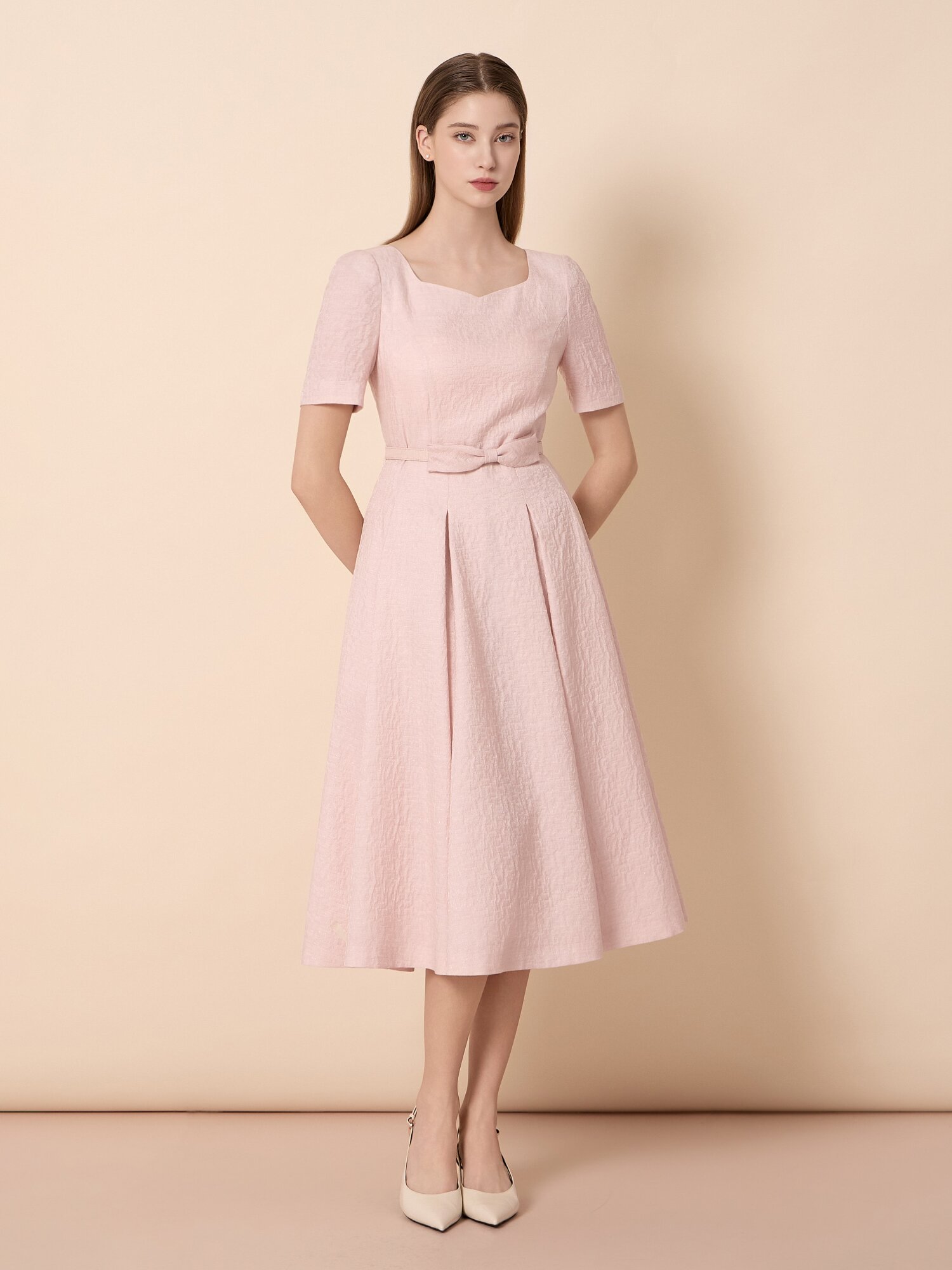 하트넥 하프 슬리브 A라인 원피스  (LIGHT PINK)