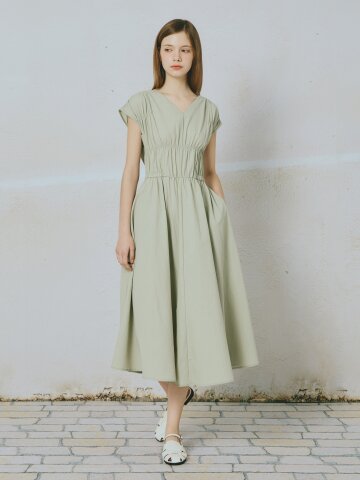 브이넥 셔링 플레어 롱 원피스 