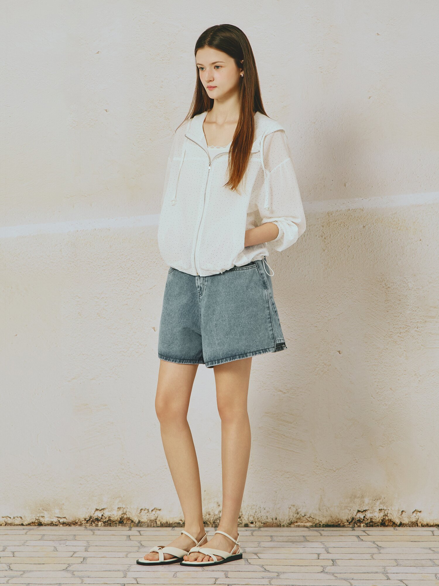 도트 패턴 후드넥 스트링 집업 점퍼 (WHITE)