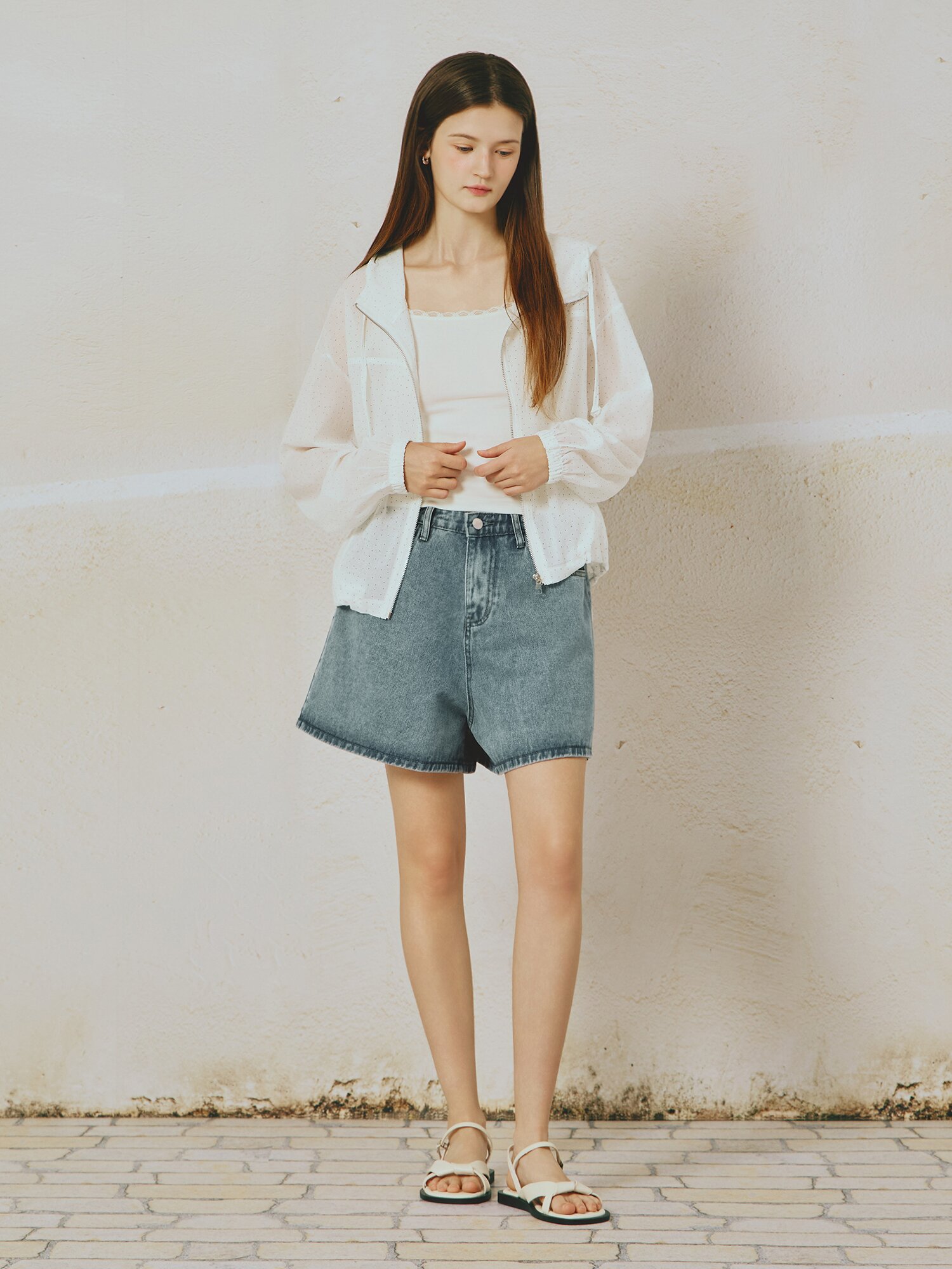 도트 패턴 후드넥 스트링 집업 점퍼 (WHITE)