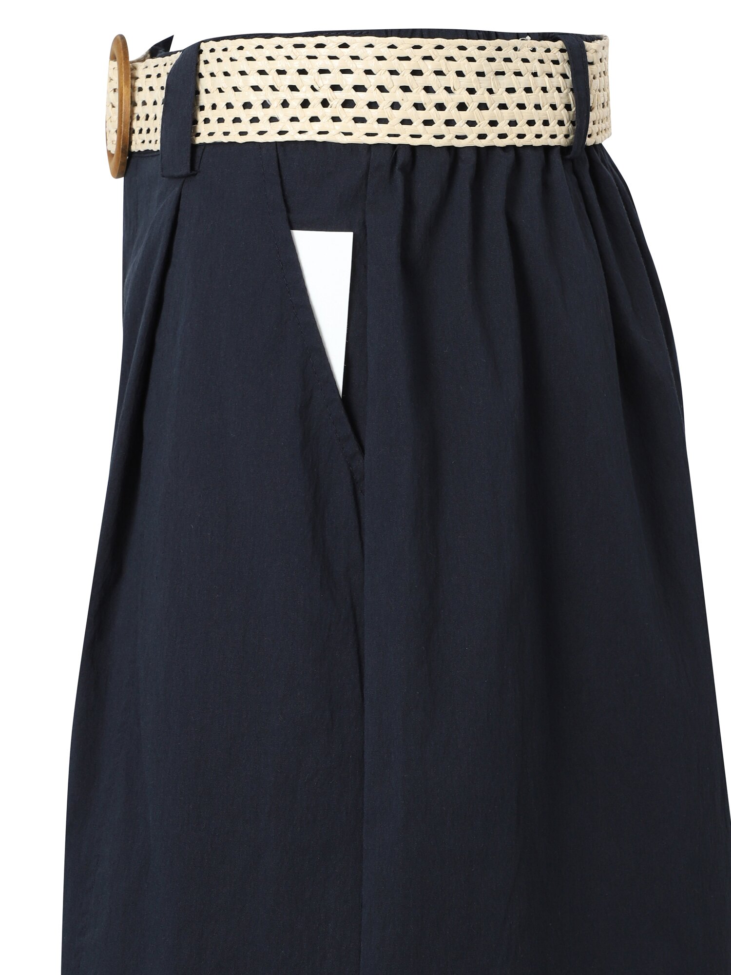 라탄 벨티드 원 턱 숏 팬츠 (NAVY)