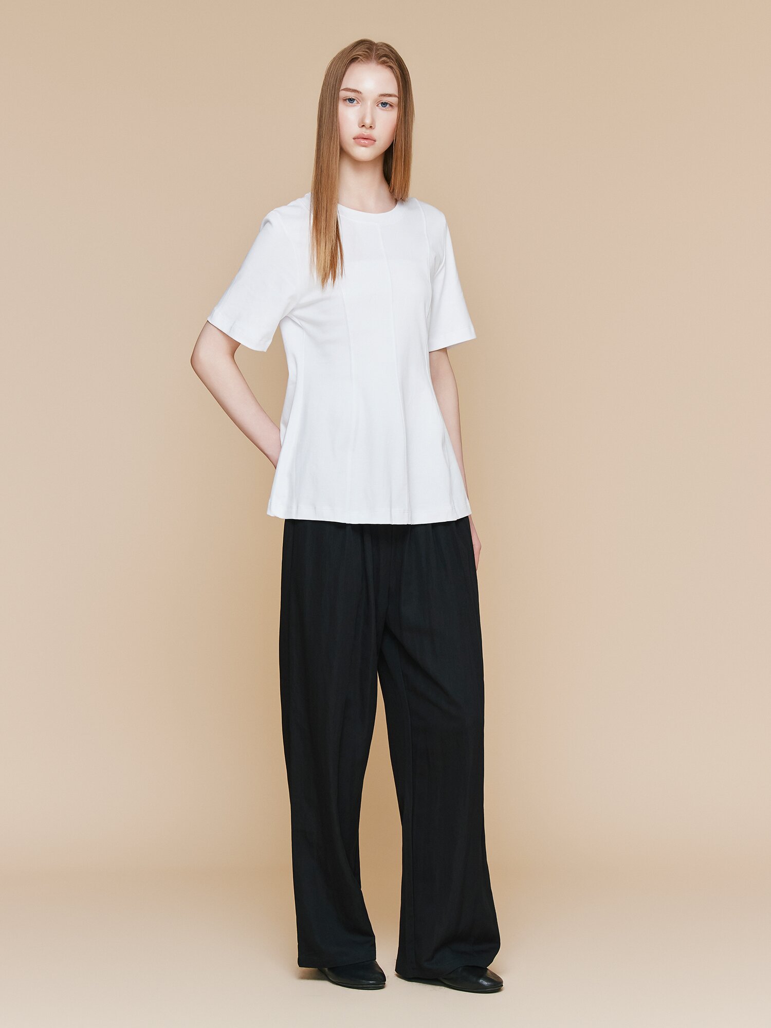 코튼 핀턱 라운드넥 티셔츠 (WHITE)