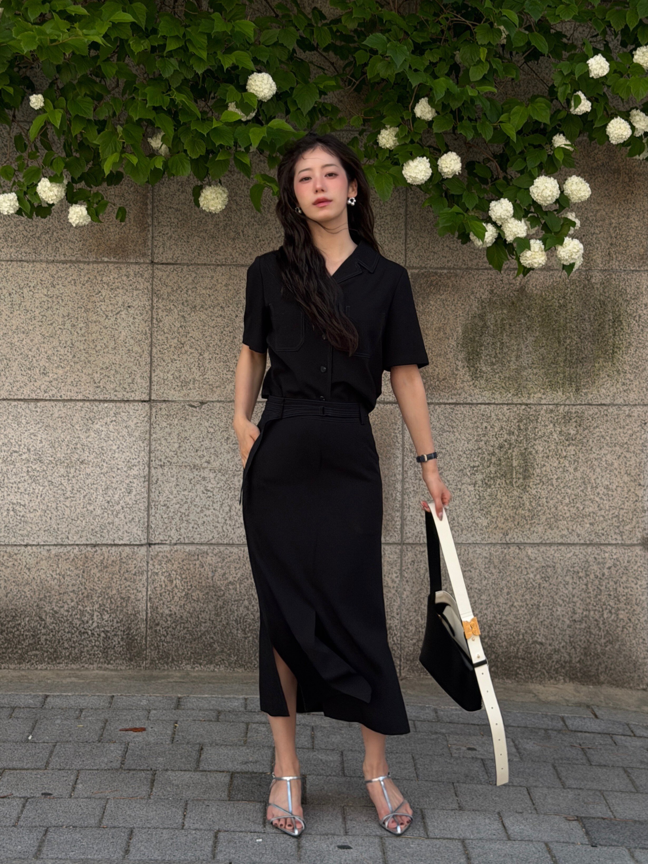 루즈핏 포켓 오픈 칼라 블라우스 (BLACK)