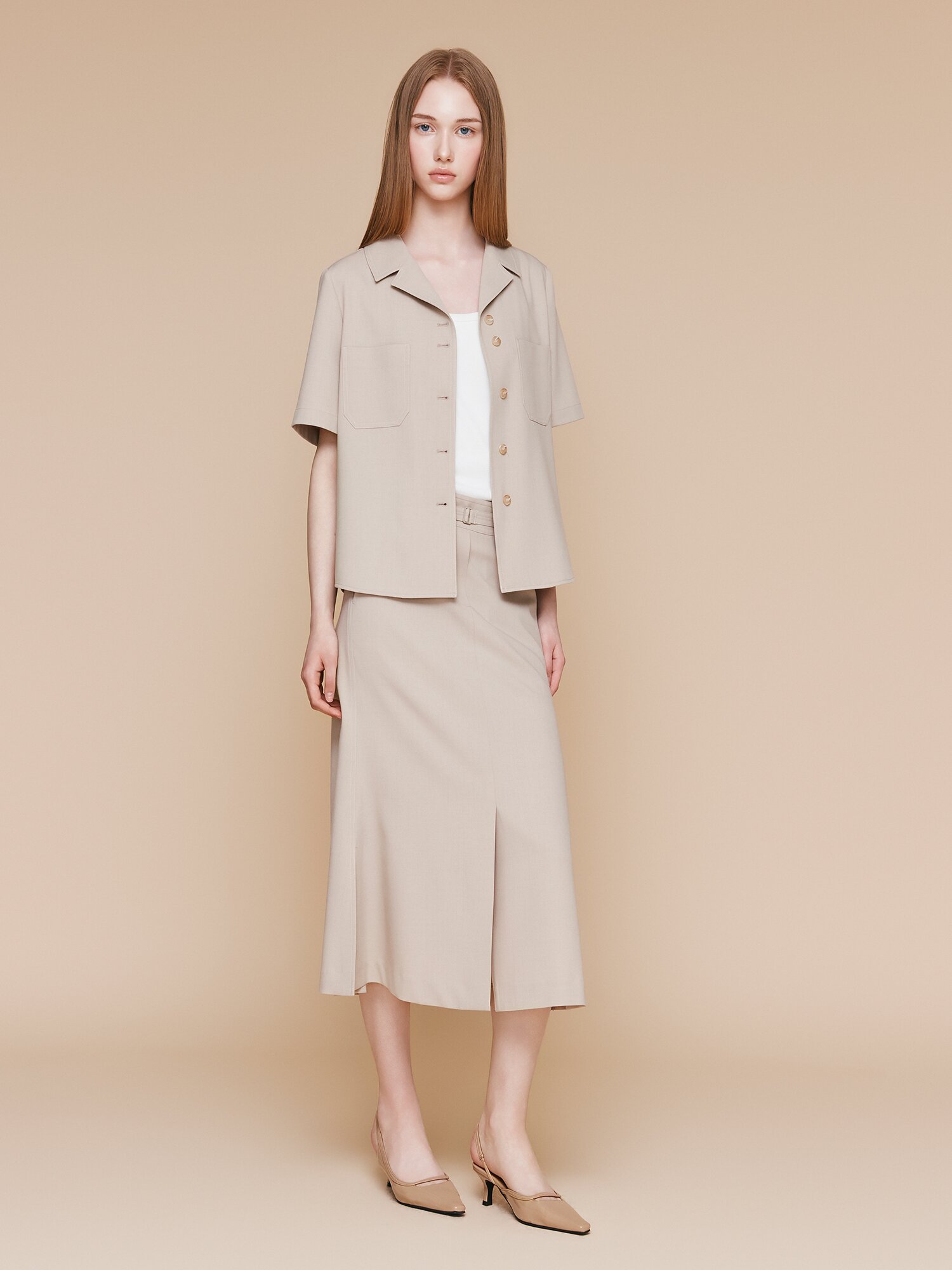 루즈핏 포켓 오픈 칼라 블라우스 (BEIGE)
