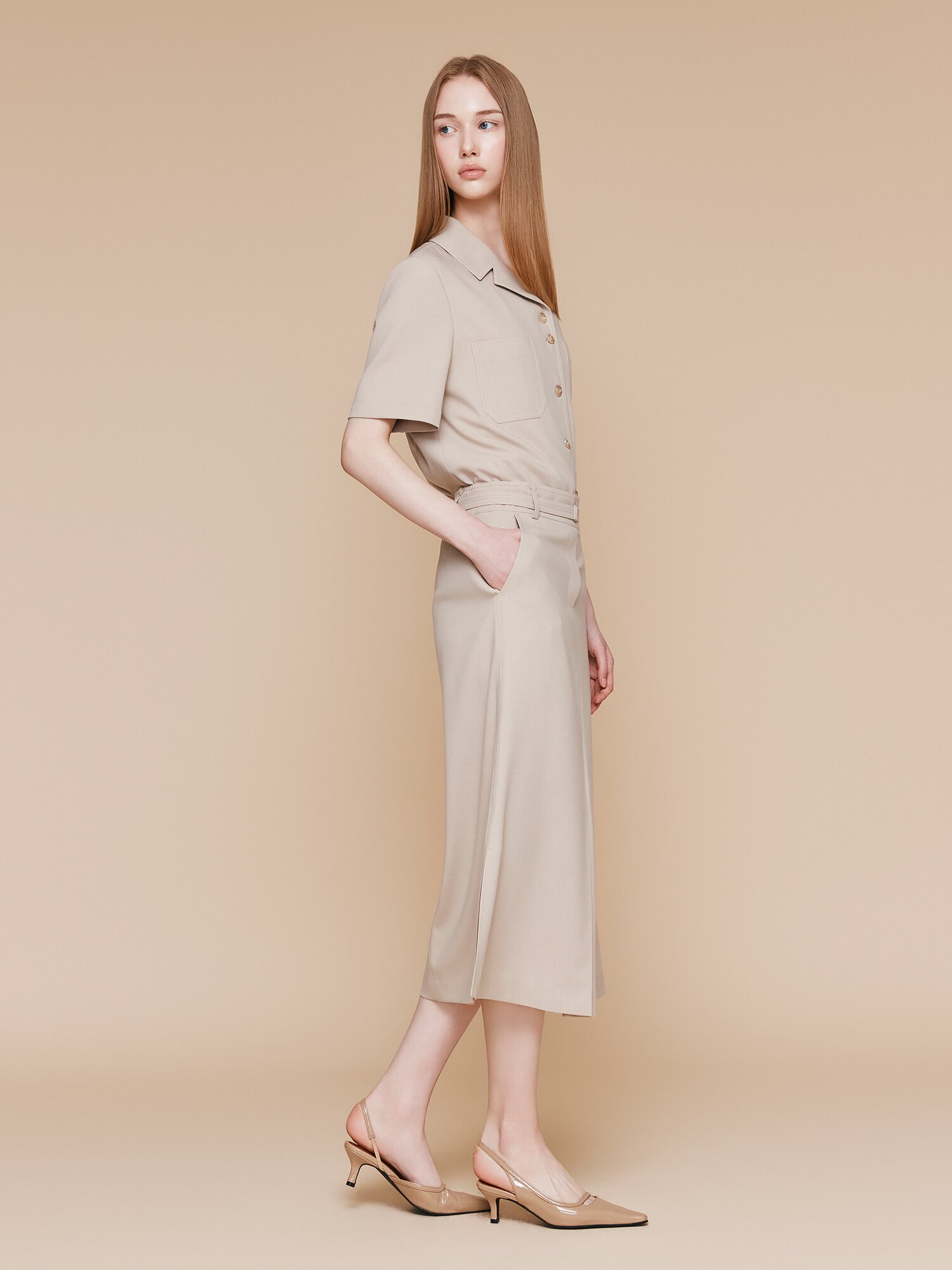 루즈핏 포켓 오픈 칼라 블라우스 (BEIGE)