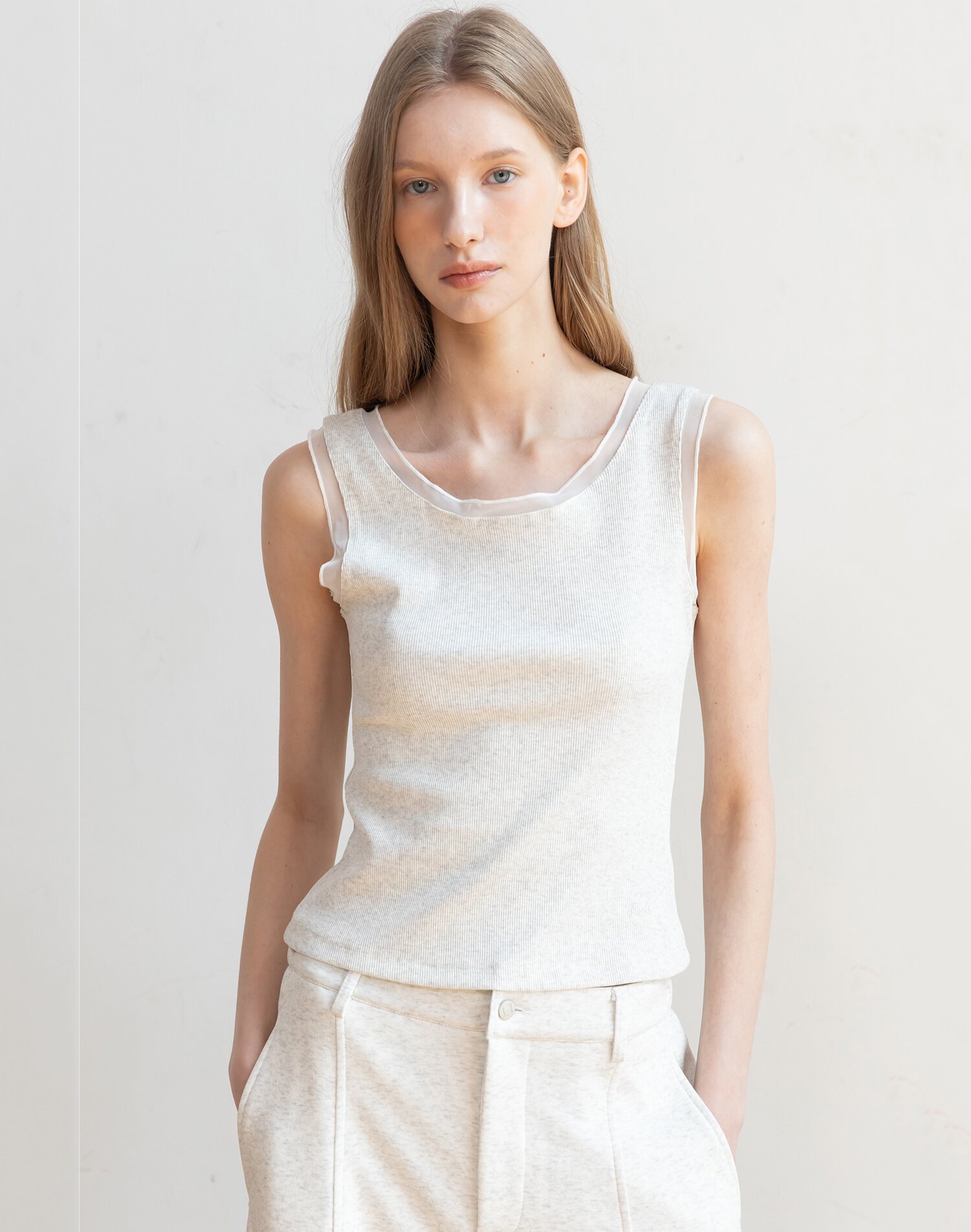 Sleeveless layered knit top_3color