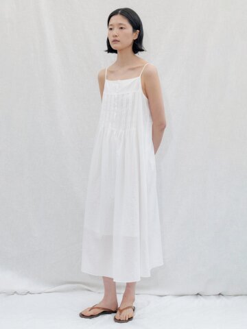 Pintuck Button Slip Dress_WHITE