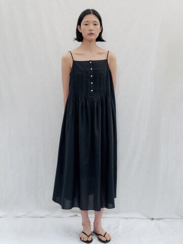Pintuck Button Slip Dress_BLACK