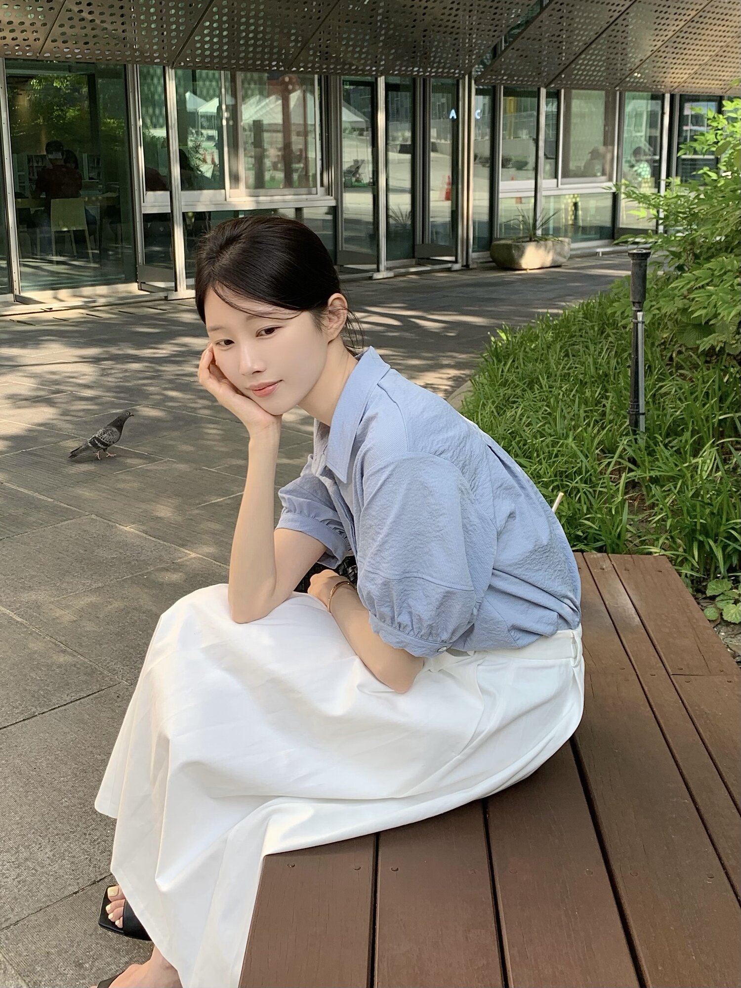 링클 하프 볼륨블라우스 BLUE
