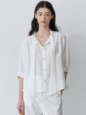 TIE RIBBON SHORT-SLEEVED BLOUSE (IV)
