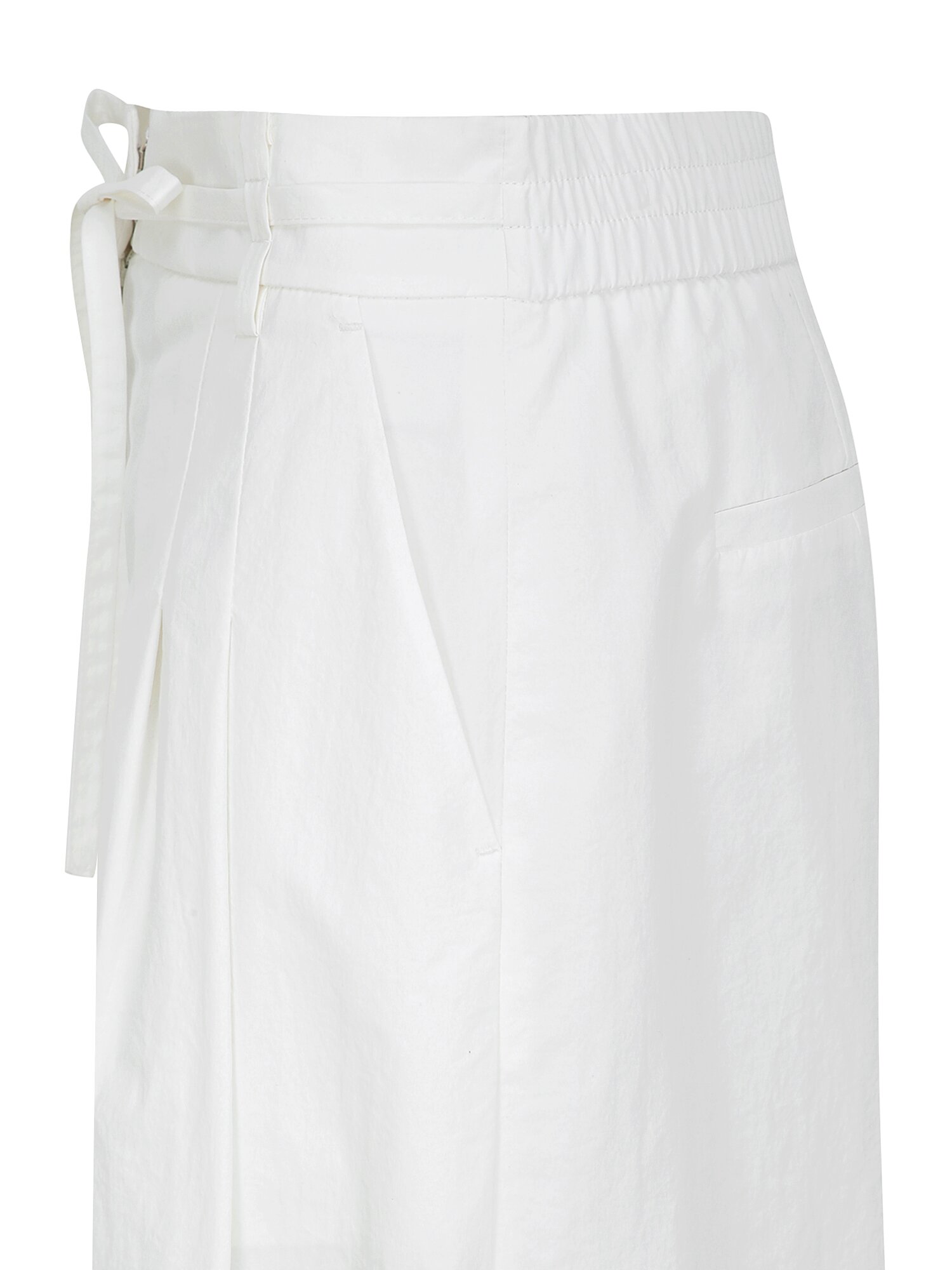 벨트 백 밴딩 퀼로트 크롭 팬츠 (WHITE)