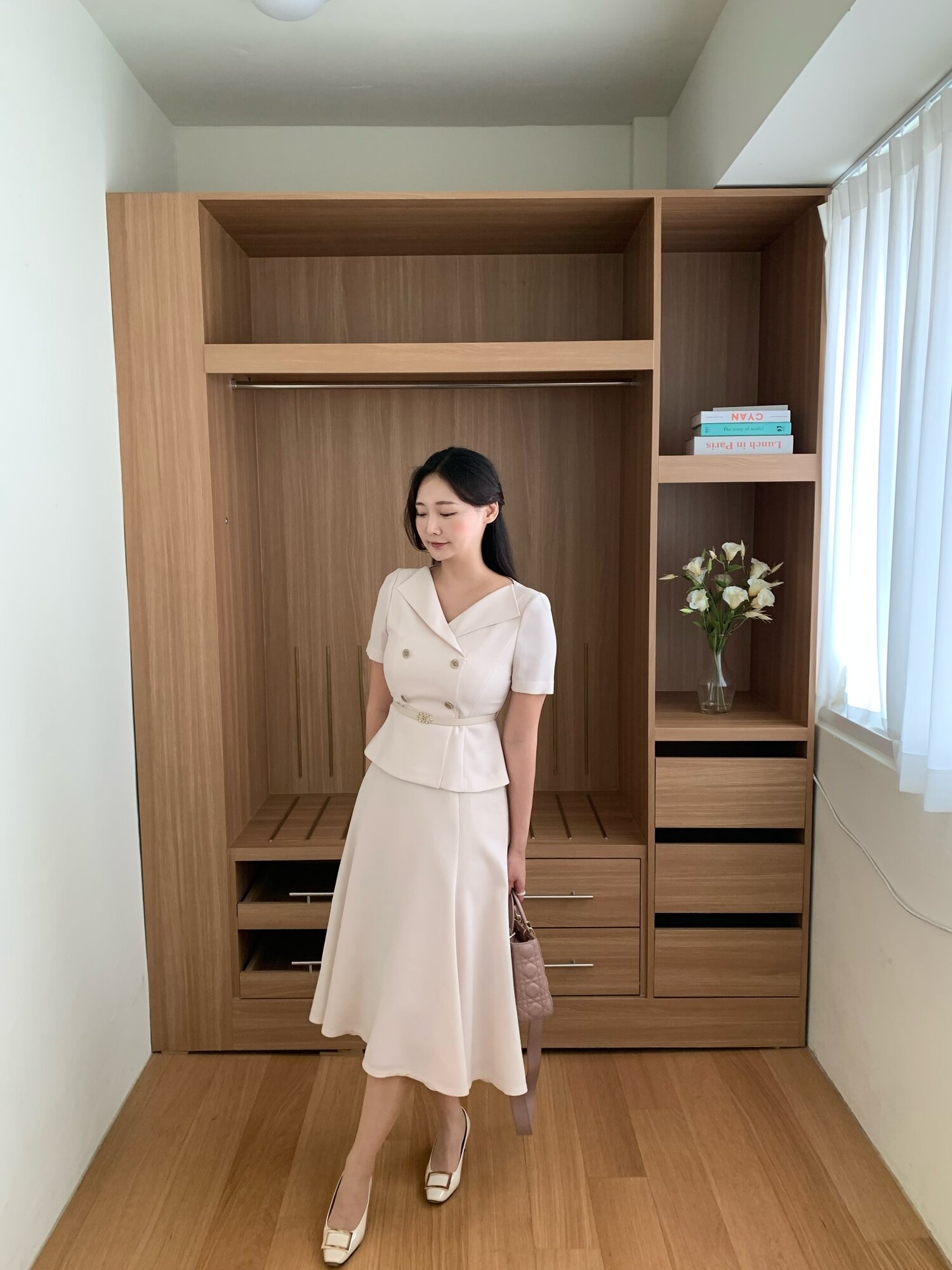 라펠 더블 재킷 플레어 원피스 (LIGHT BEIGE)