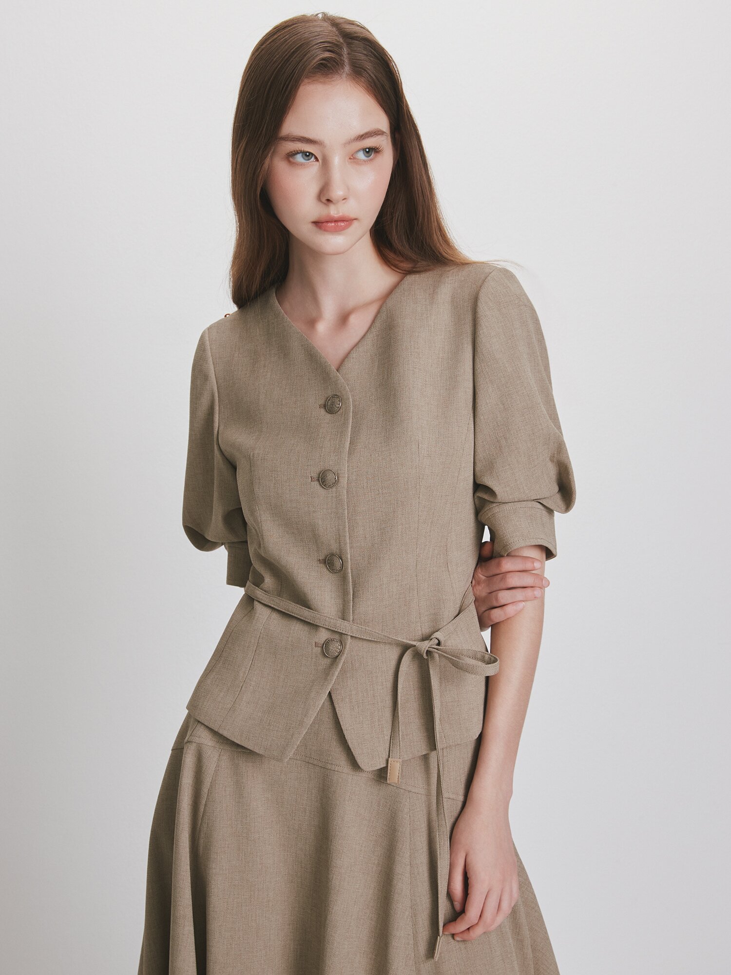 포멀 볼륨 슬리브 브이넥 재킷 (KHAKI)
