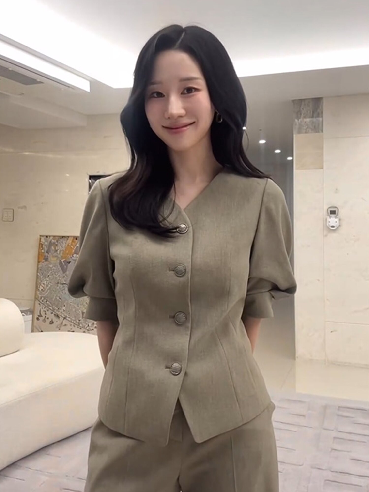 포멀 볼륨 슬리브 브이넥 재킷 (KHAKI)