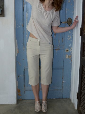 Low Rise Capri Pants_Cream