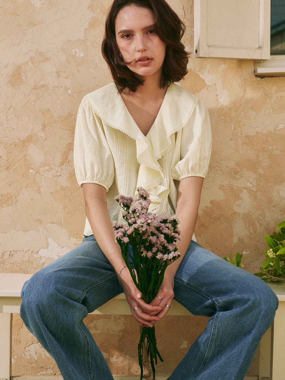 레이스 카라 블라우스 / 라이트옐로우