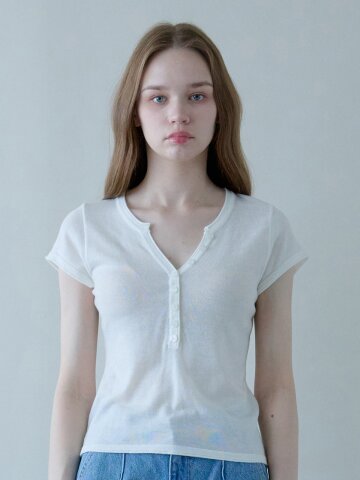 SLIT SOFT BUTTON HALF KNIT_IVORY