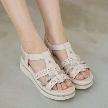 [썸머]델연닉 키높이 펀칭 밴딩 샌들(H130J956)
