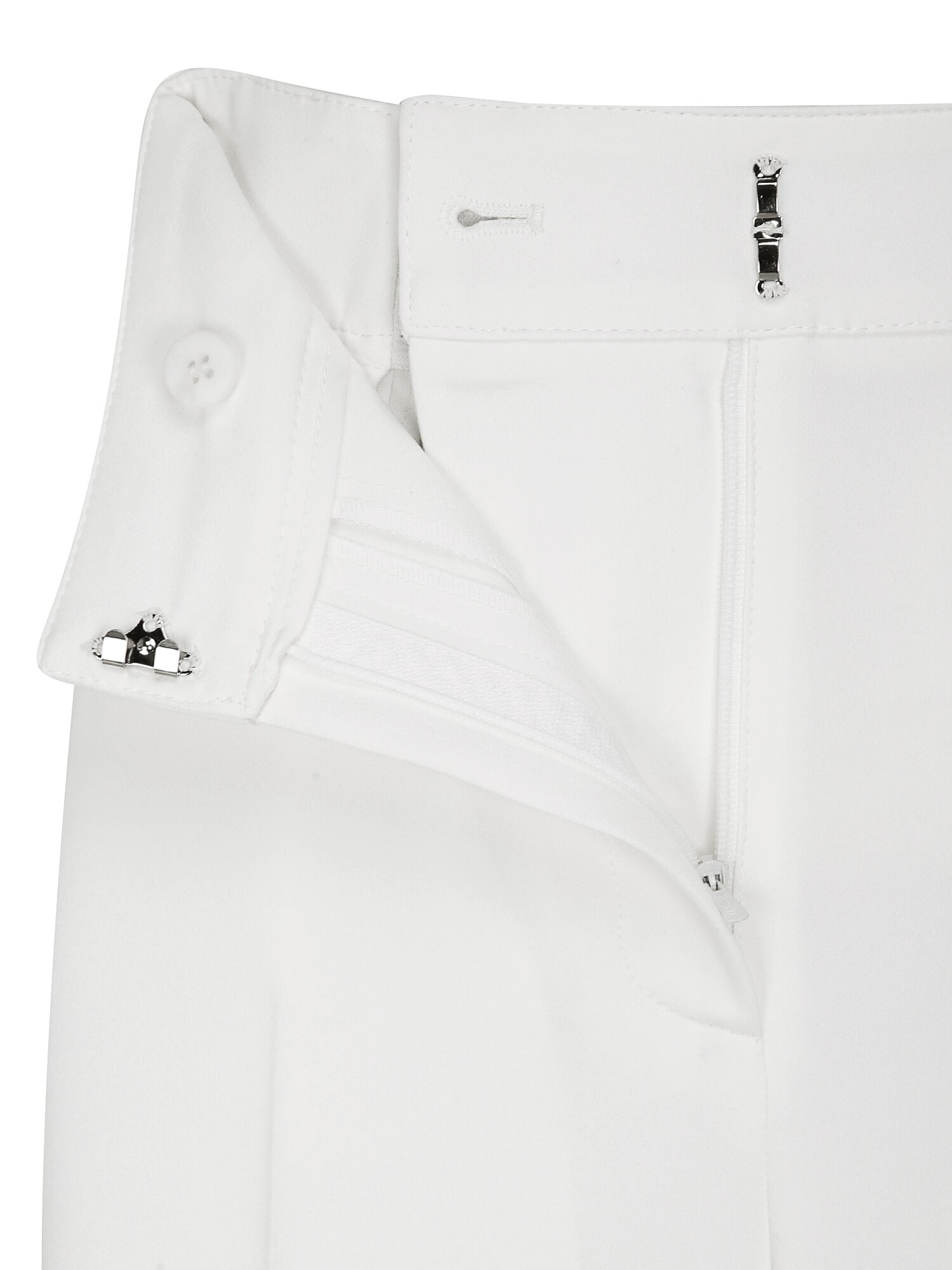 탭 장식 백 밴딩 부츠컷 팬츠 (WHITE)