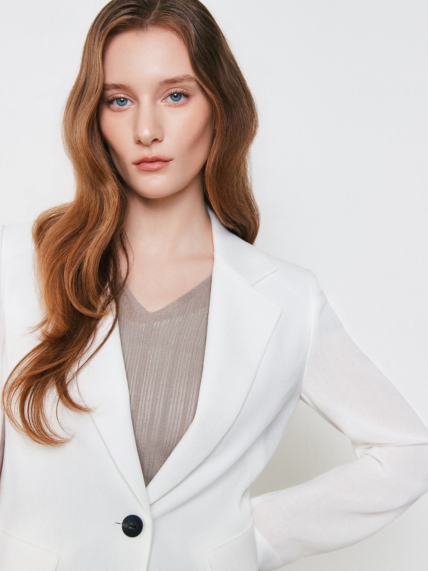 사이드 배색 테일러드 원버튼 재킷 (WHITE)