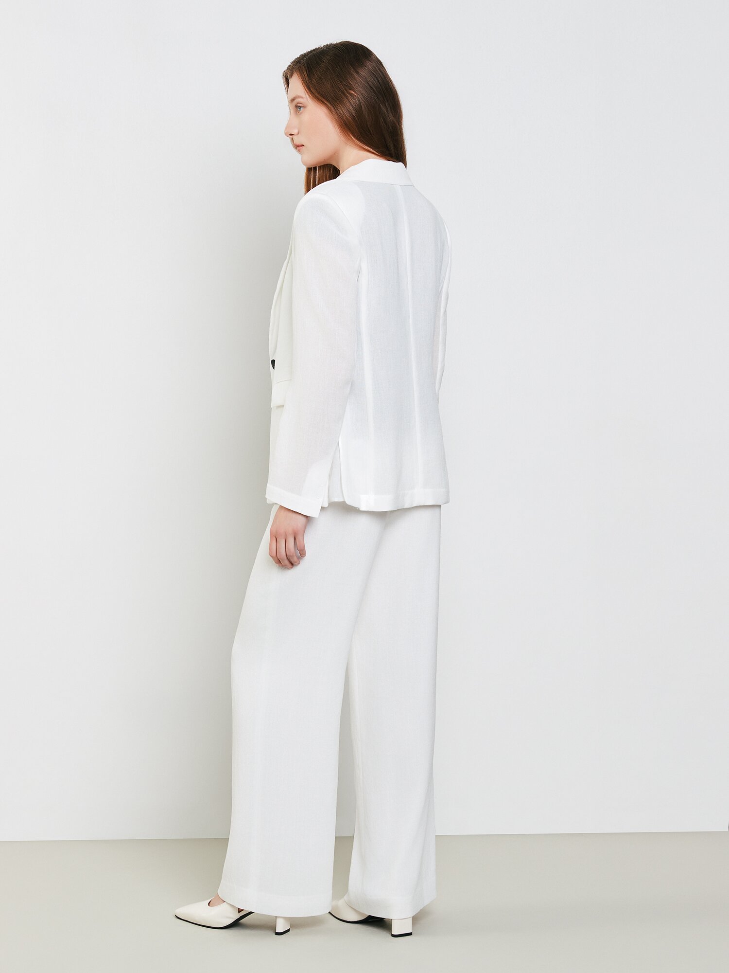 사이드 배색 테일러드 원버튼 재킷 (WHITE)