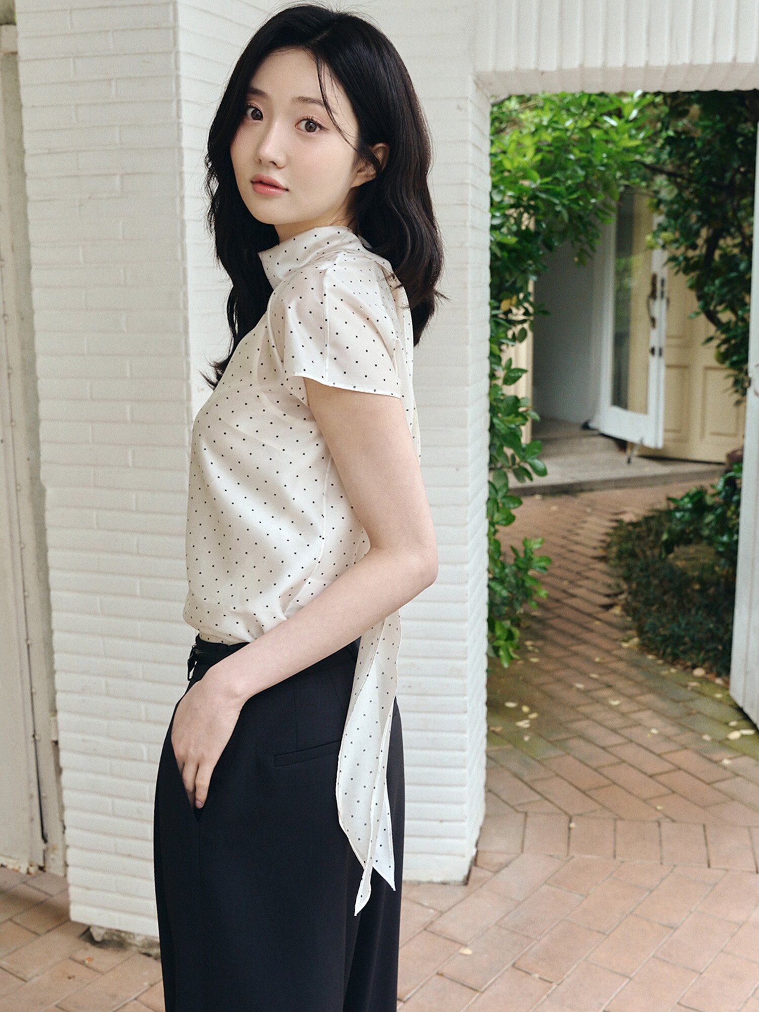 벨티드 투턱 와이드 팬츠 (BLACK)