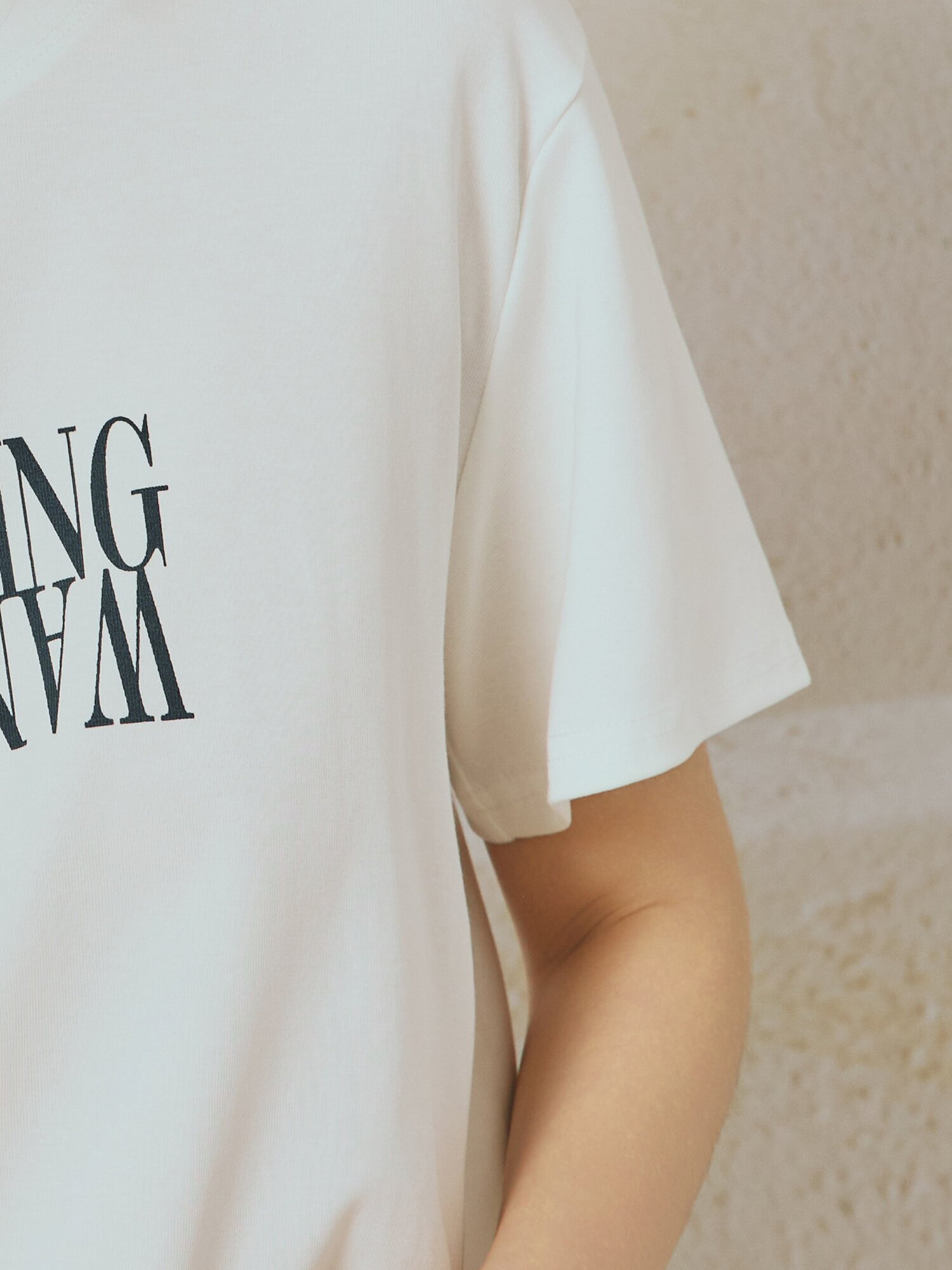 레터링 포인트 라운드넥 티셔츠 (WHITE)