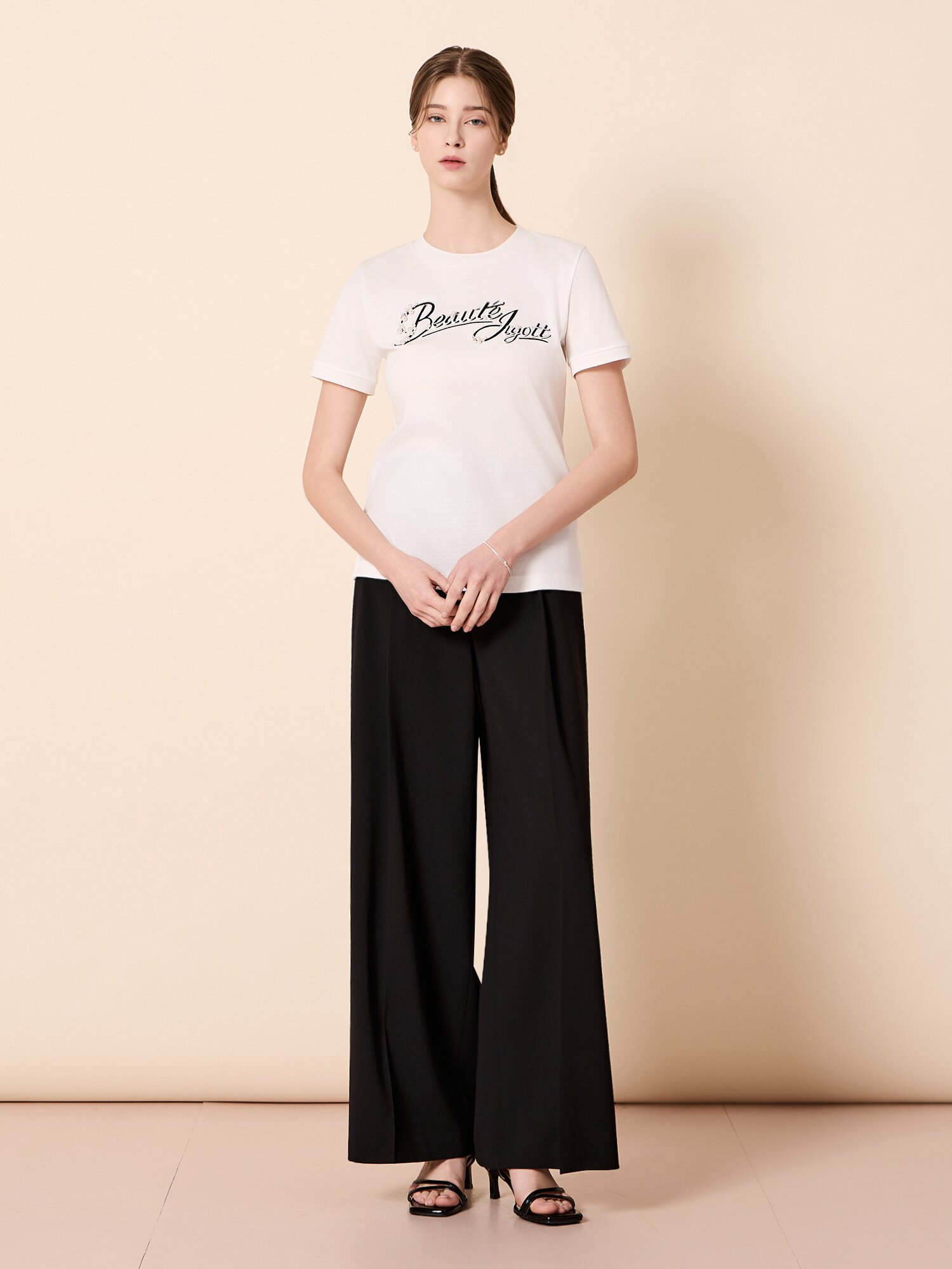 진주 레터링 하프 슬리브 티셔츠 (WHITE)