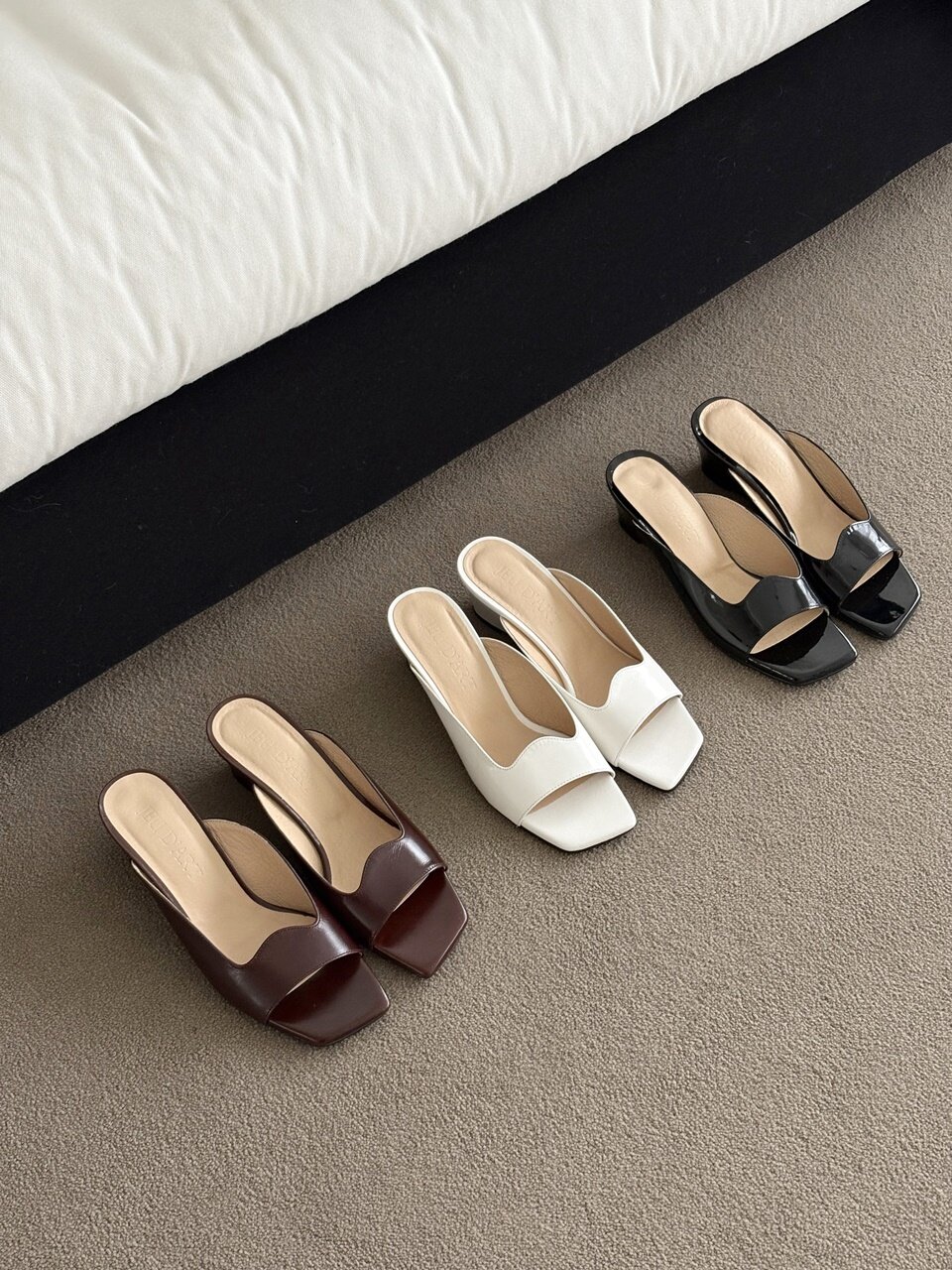wave line wedge mule brown