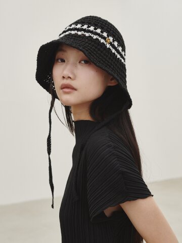 코튼 스트랩 버킷햇 - 블랙 / Cotton Strap Bucket Hat - Black