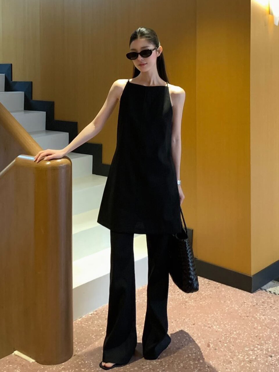테일러드 부츠컷 슬랙스 - 블랙 / Tailored Bootcut Slacks - Black